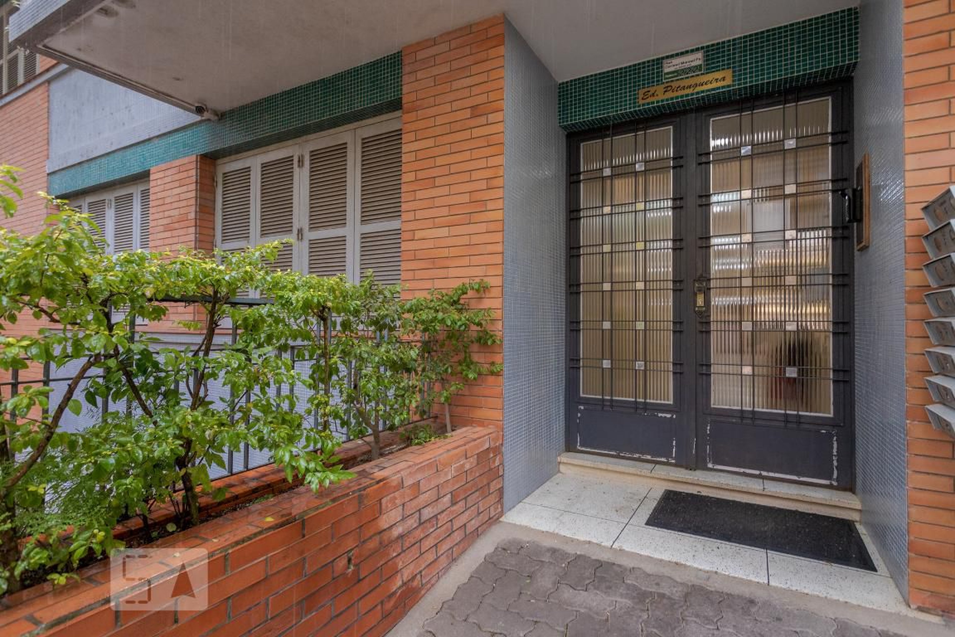 Entrada - Edifício Pitangueira