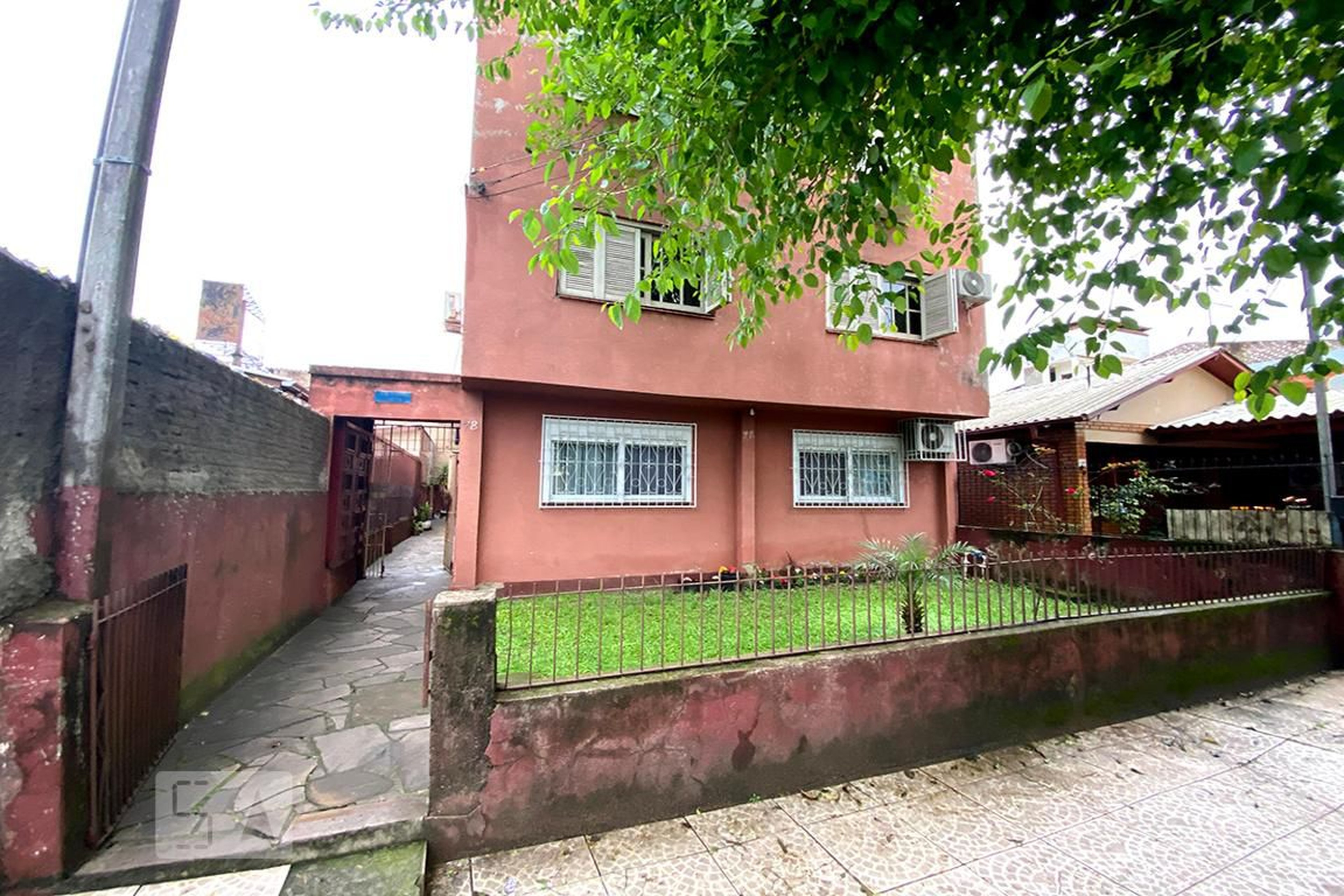 Fachada Condomínio em Rua Luiz Lourenço Stabel, 78