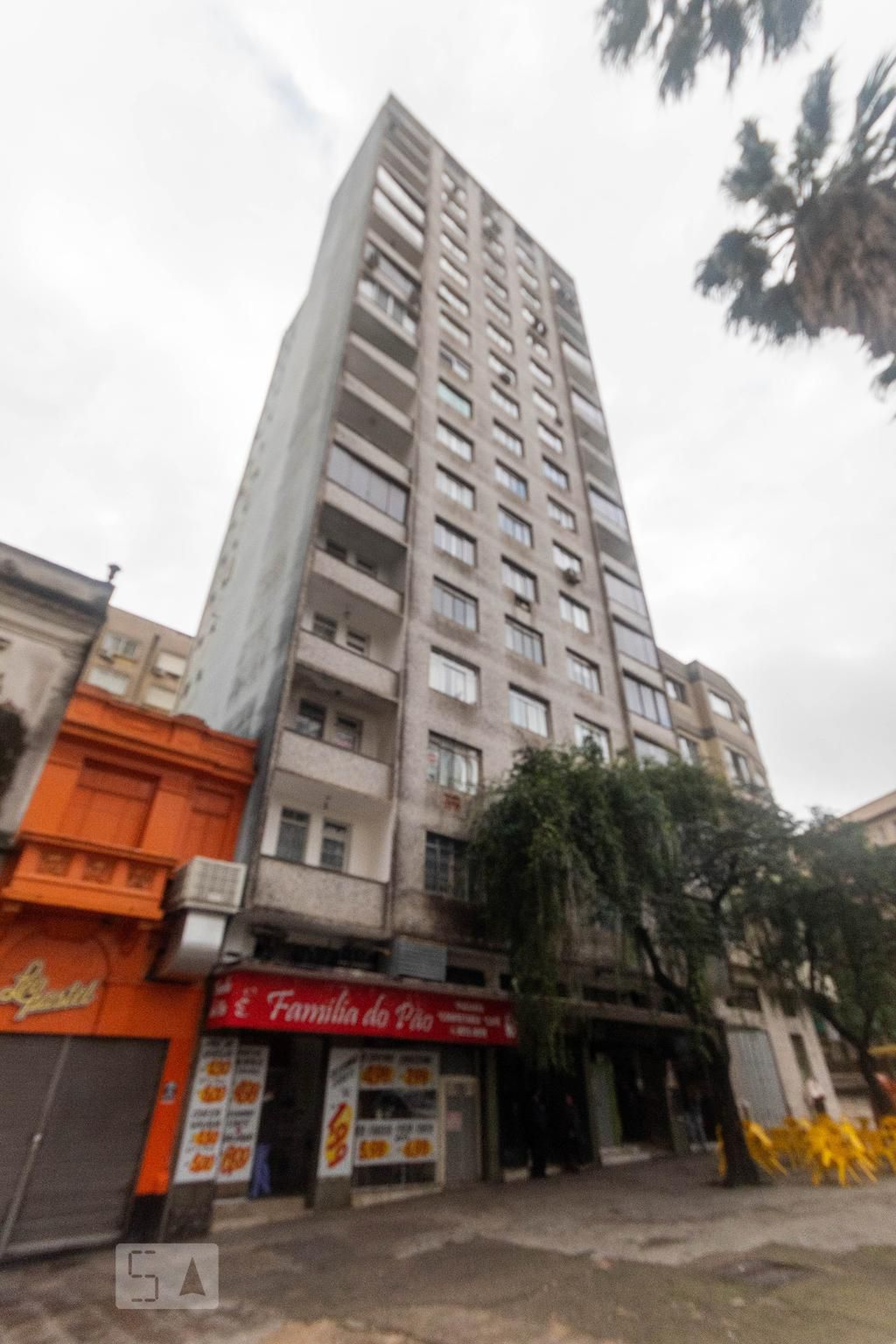 Fachada do Condomínio Condomínio Corcovado