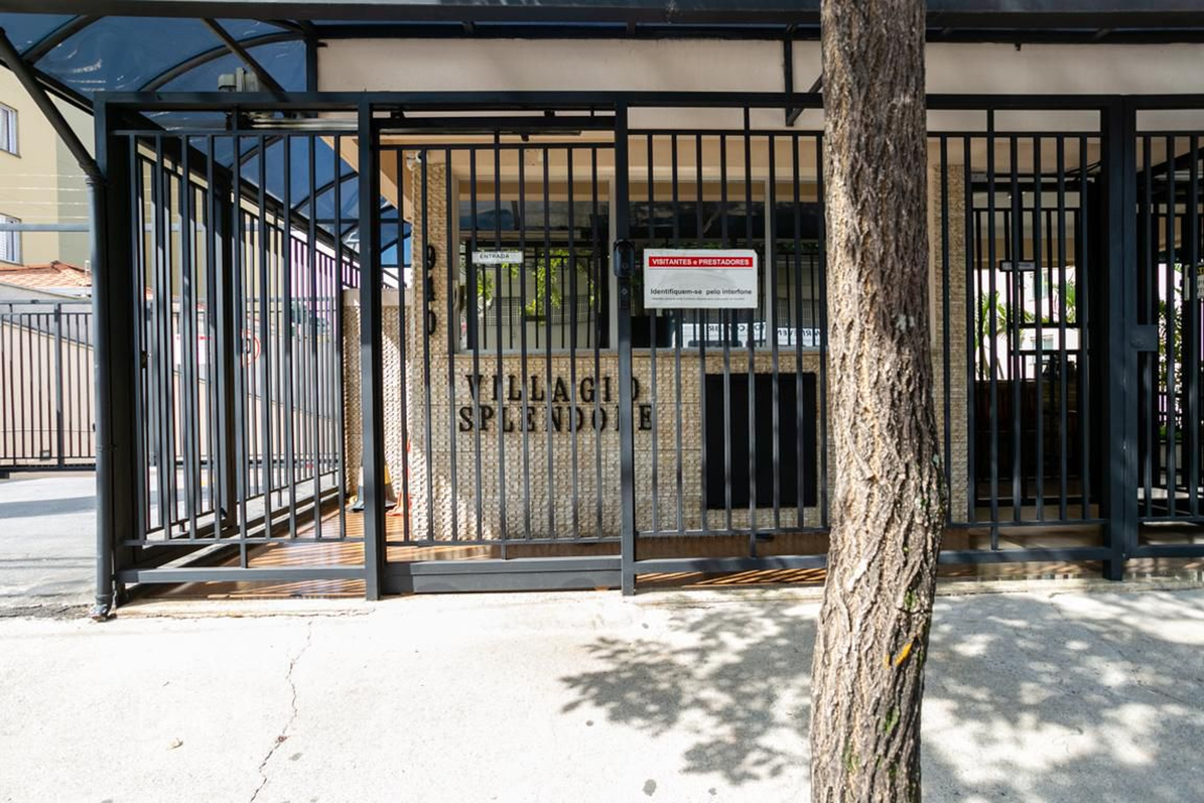 Fachada do condomínio Condomínio Villagio Splendore