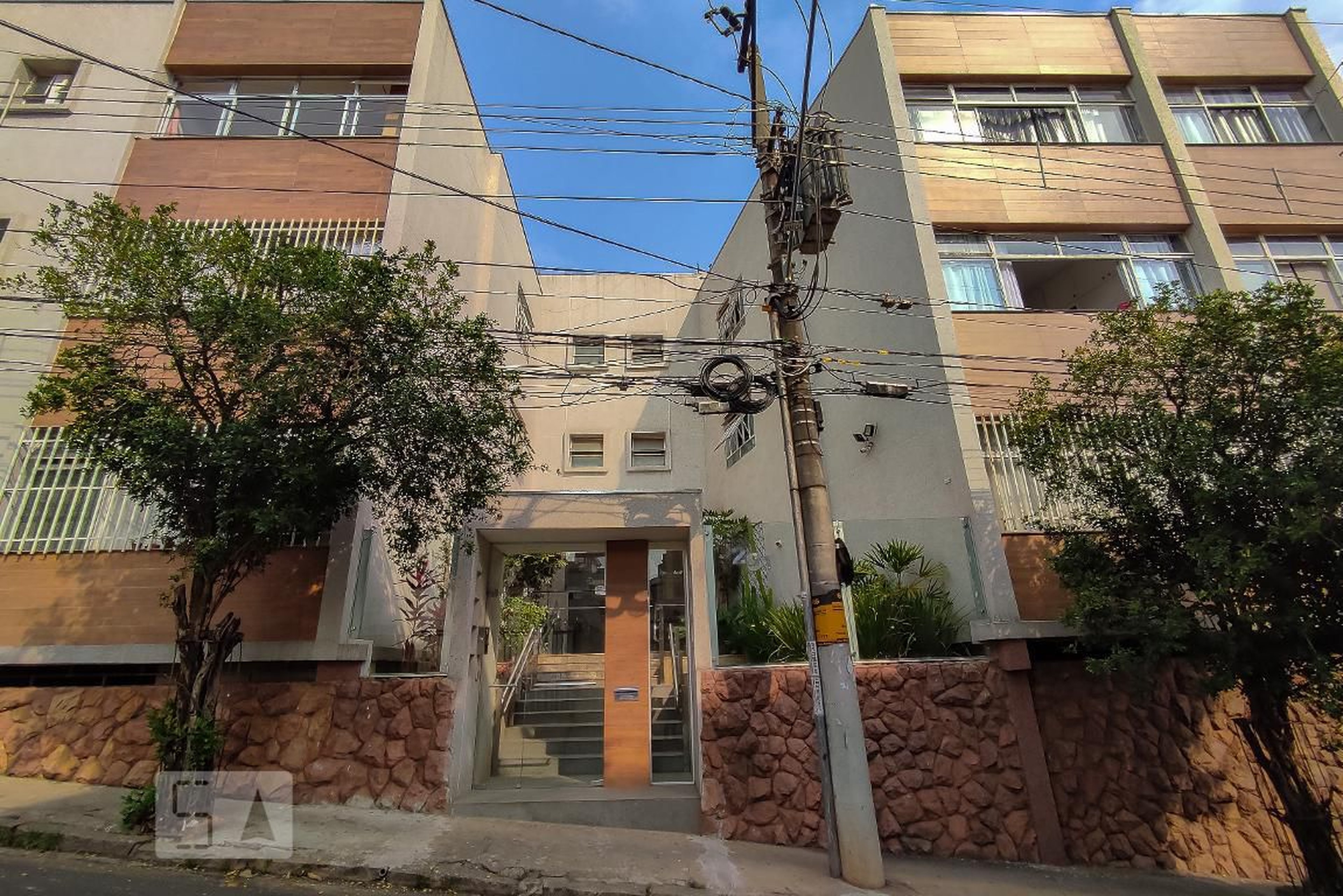 Fachada Condomínio em Rua Jornalista Jaír Silva, 291