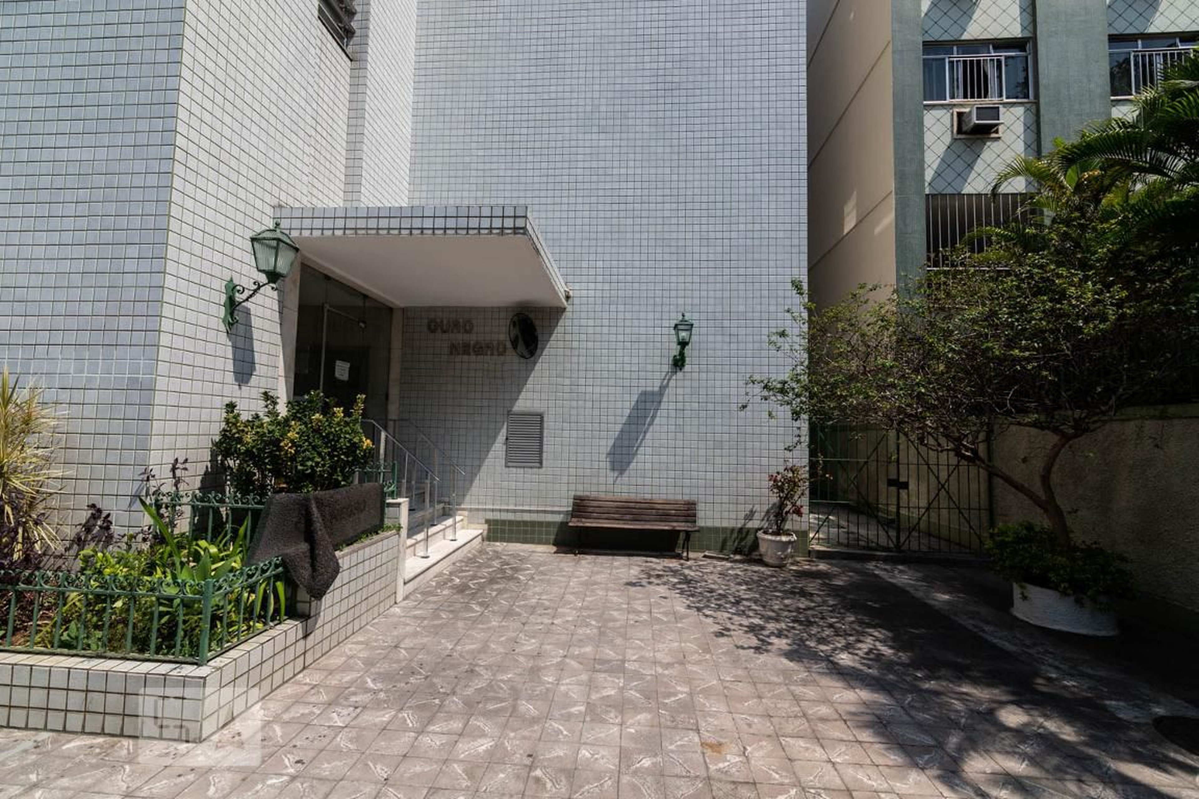 Hall de Entrada - Ouro Negro