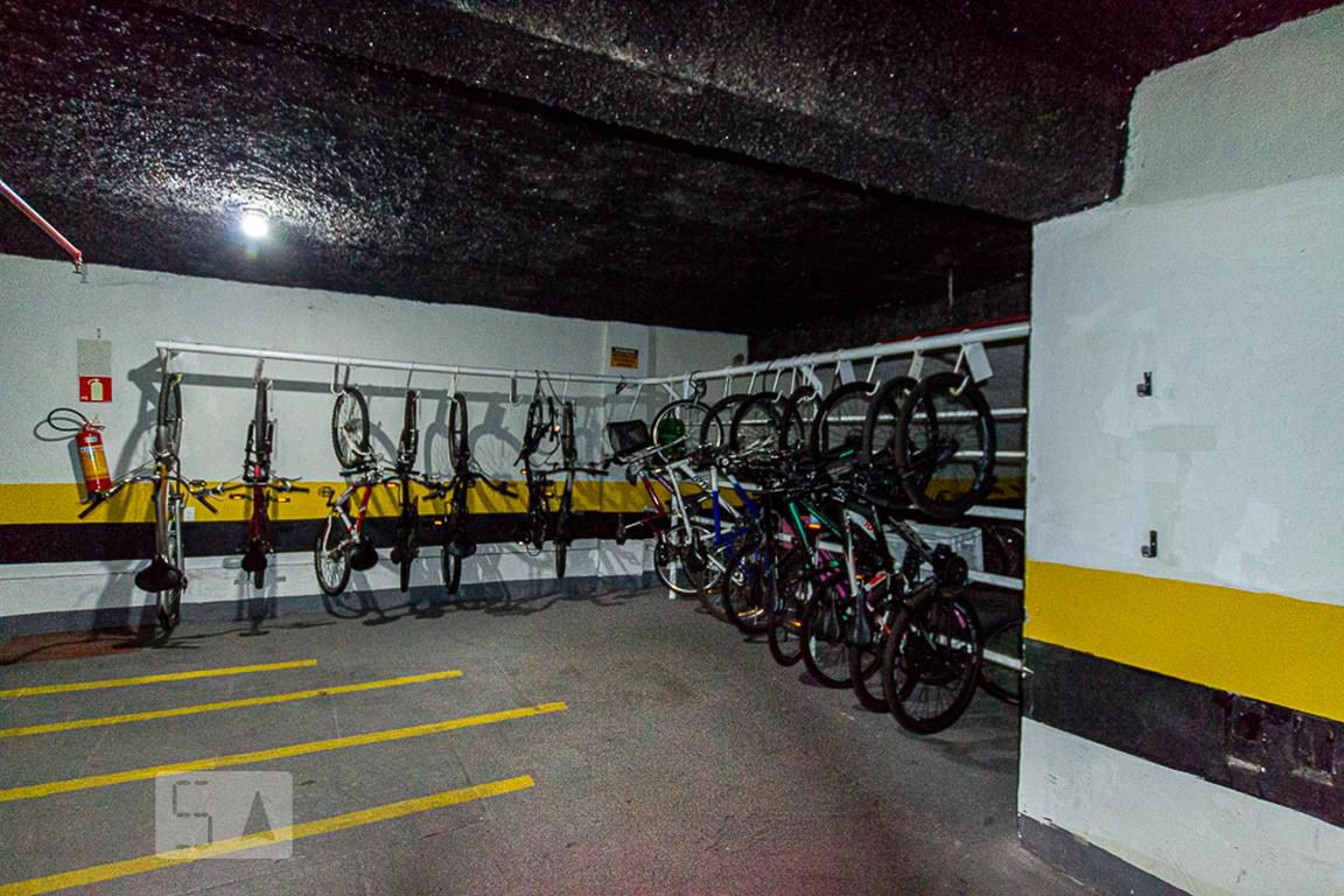 Bicicletário - Tour de Saint Pierre