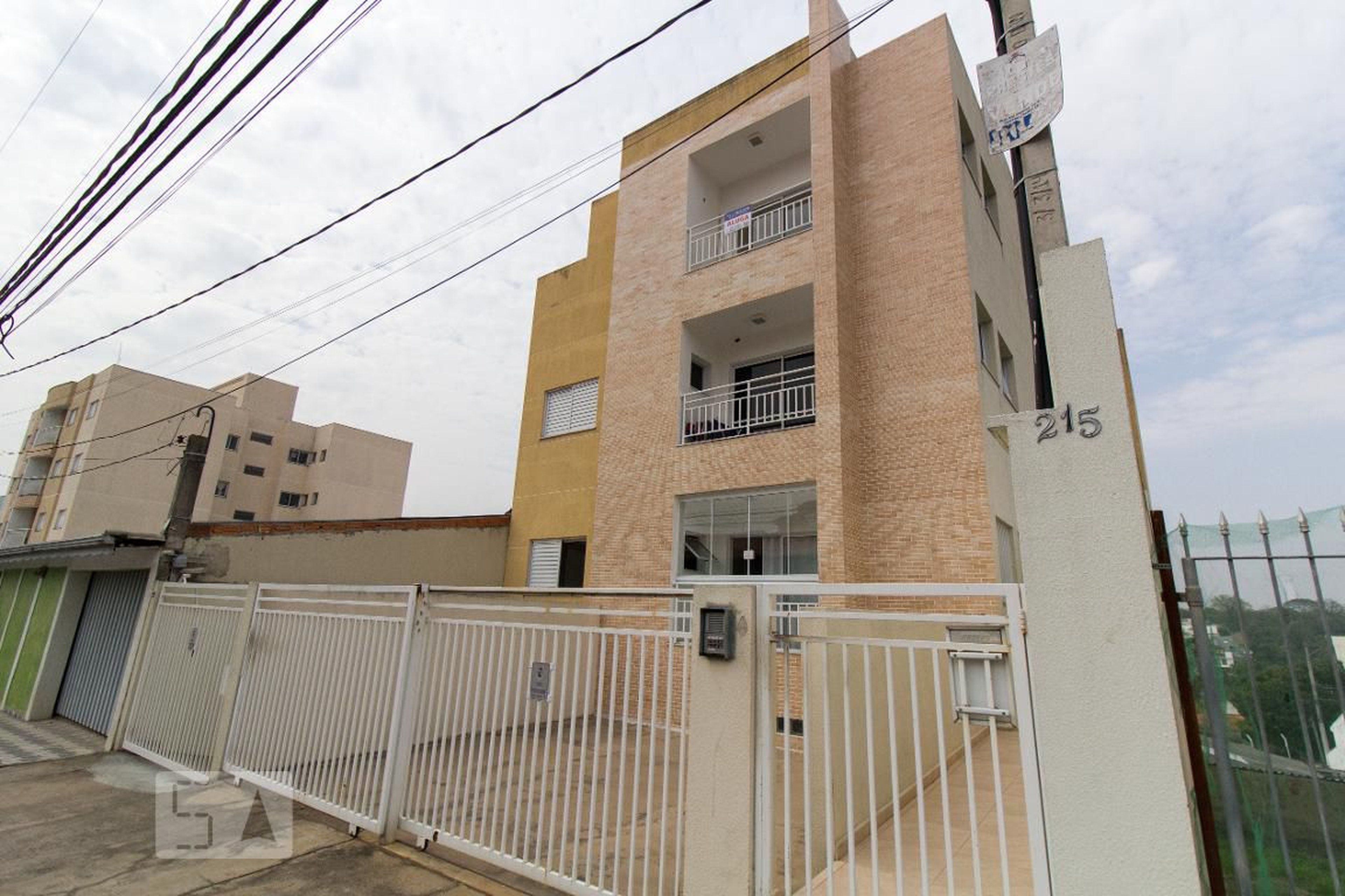 Fachada Condomínio em Rua Eduardo Sandano, 215