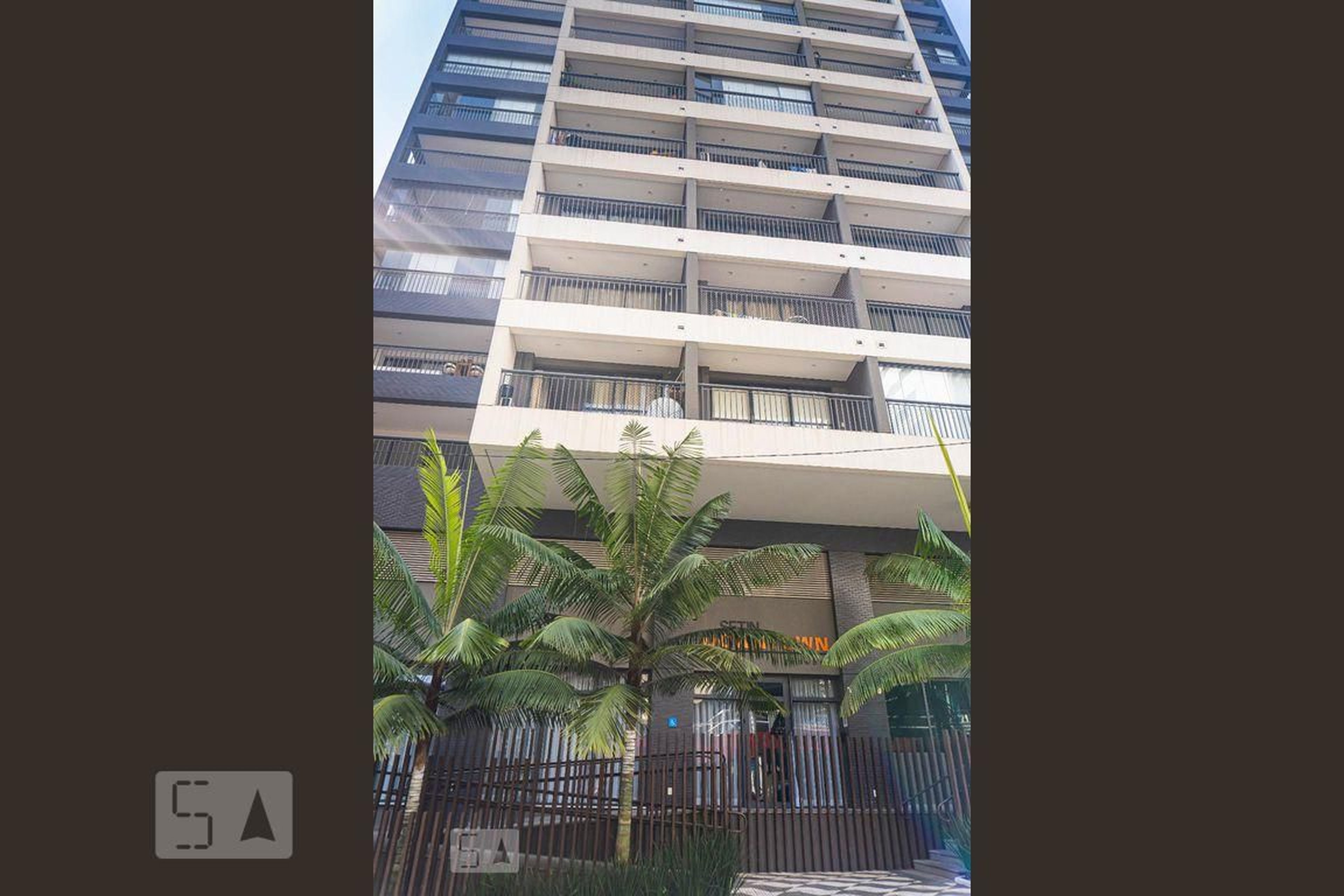 Fachada do Condomínio Condomínio Home Bikers Paulicéia