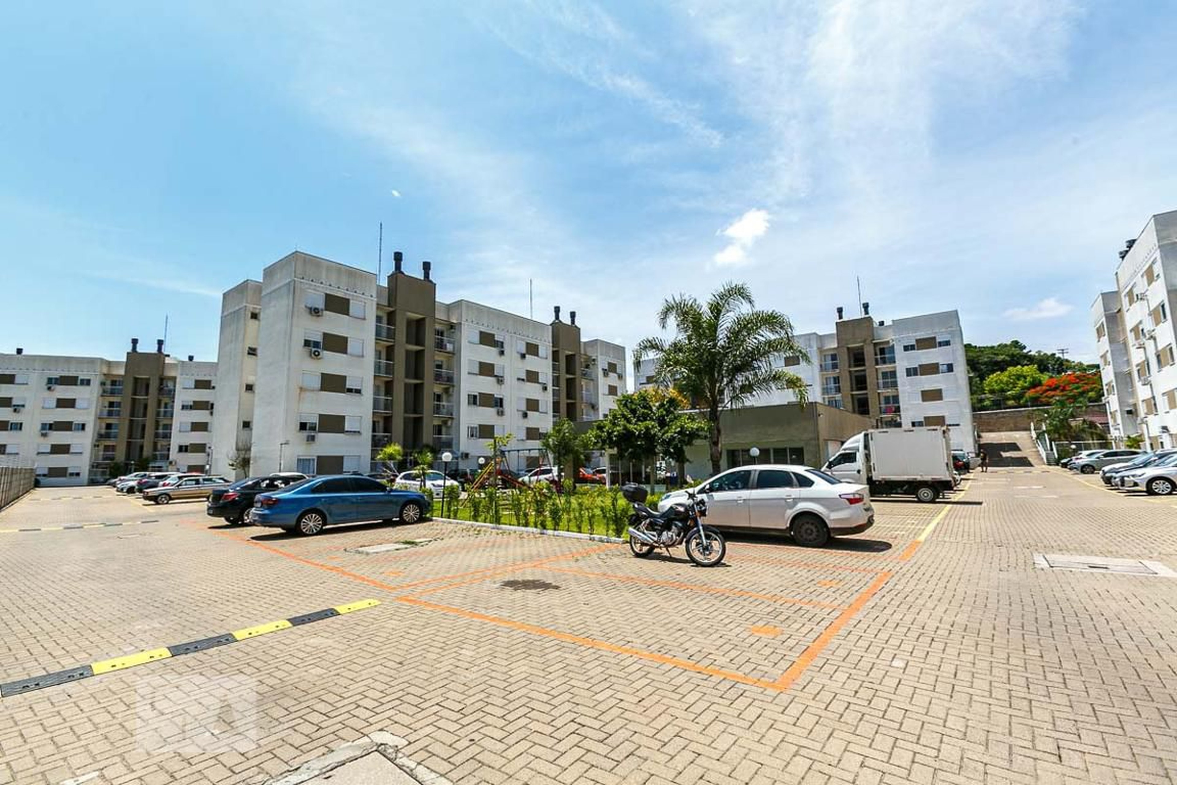 Fachada Condomínio em Rua Major Joaquim Gabriel de Carvalho, 650