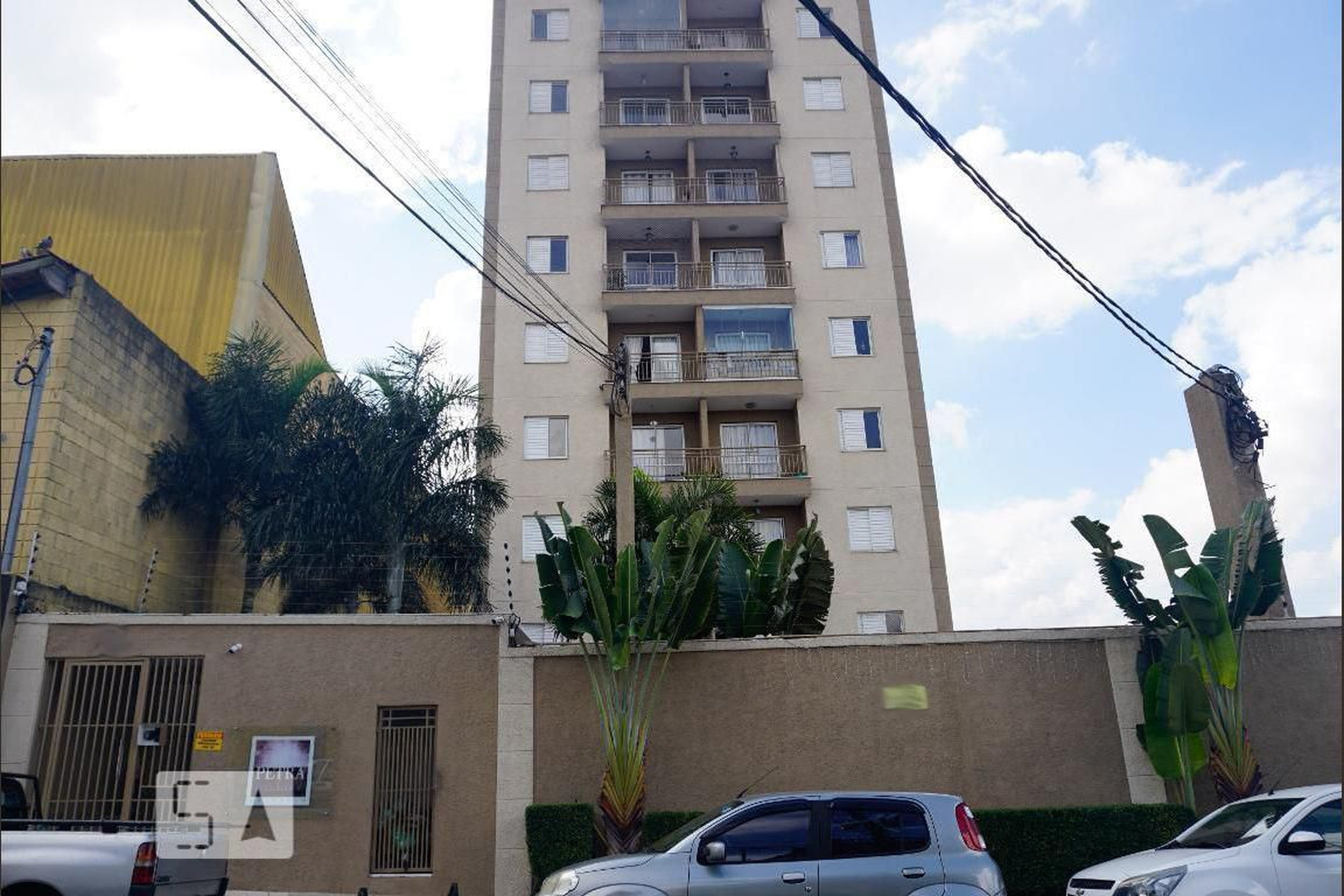 Fachada do Condomínio Edifício Petra