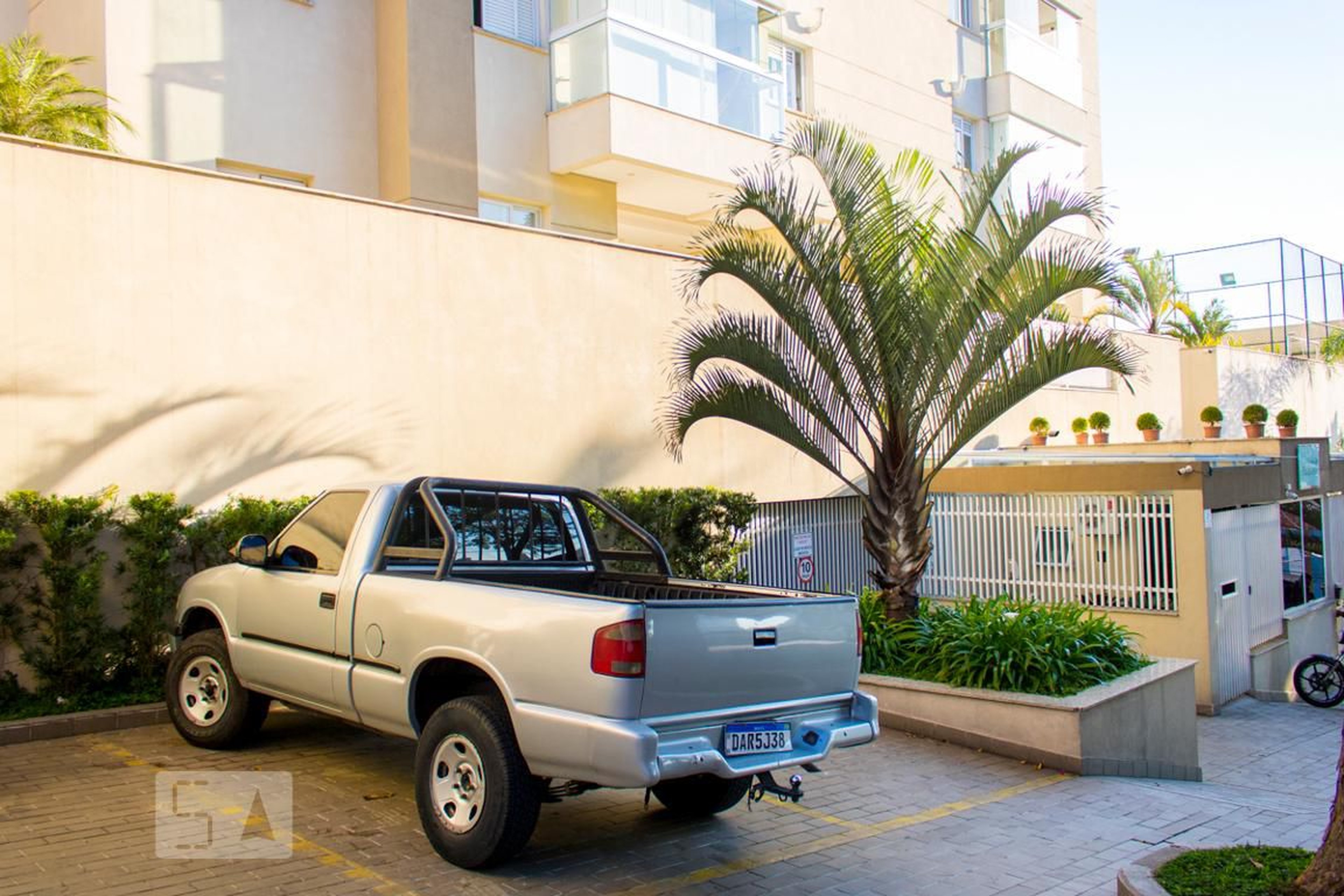 Fachada do condomínio Condomínio Jardim das Pitangueiras