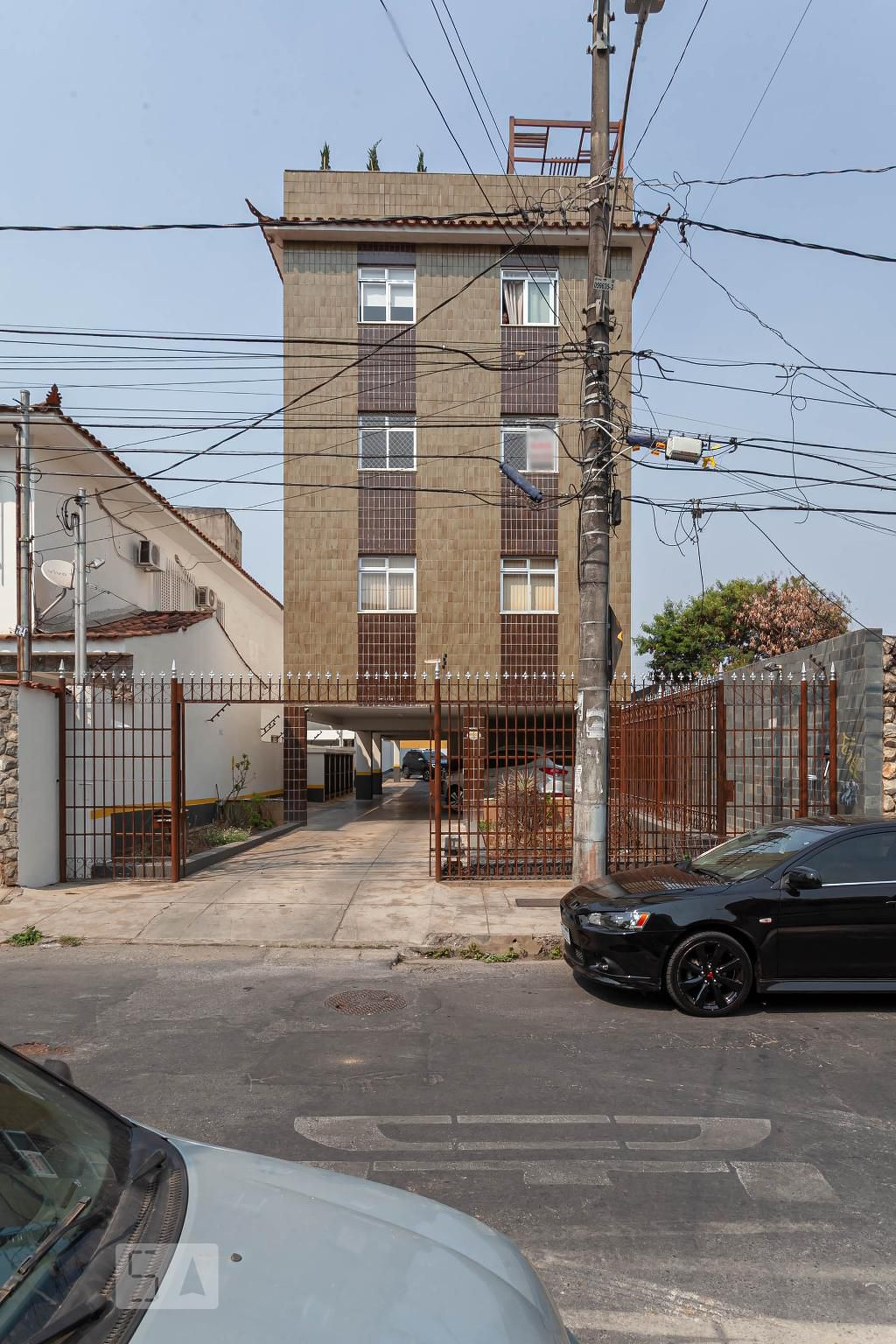 Fachada do prédio Condomínio em Rua São Roque, 774