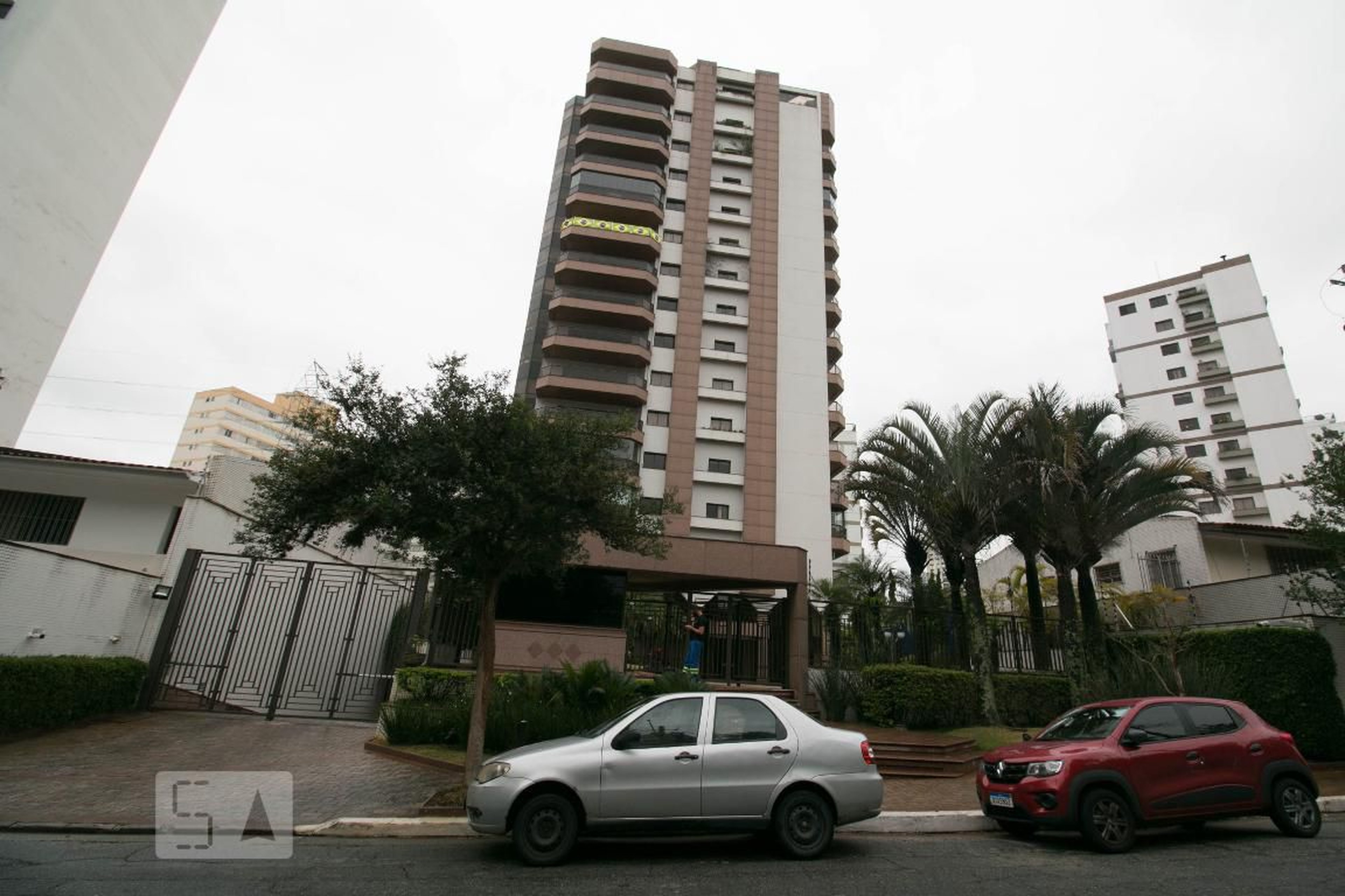 Fachada Condomínio em Rua Francisco Soledade, 23