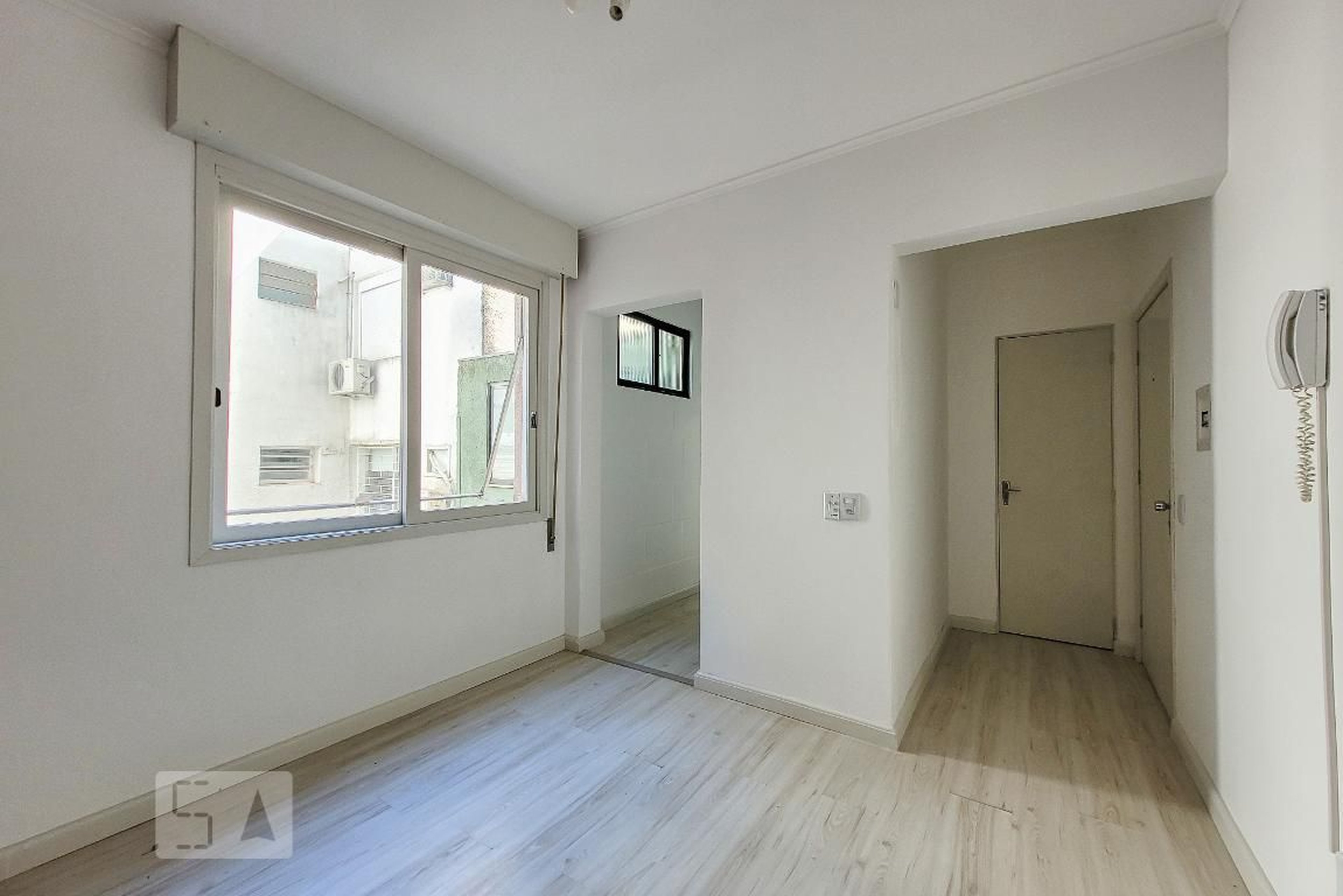 Hall - null