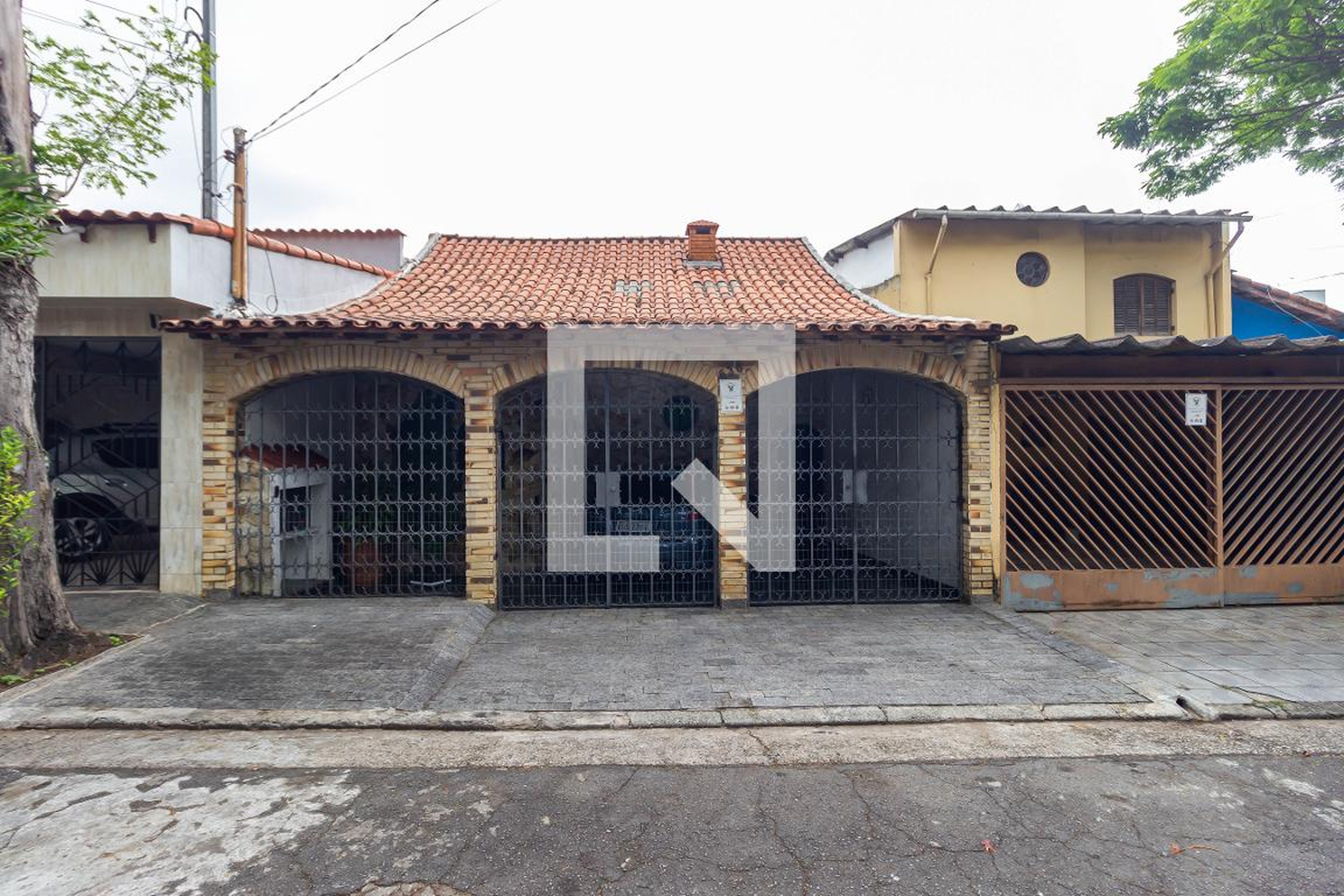 Fachada Condomínio em Rua Nicolau Pereira Lima, 536