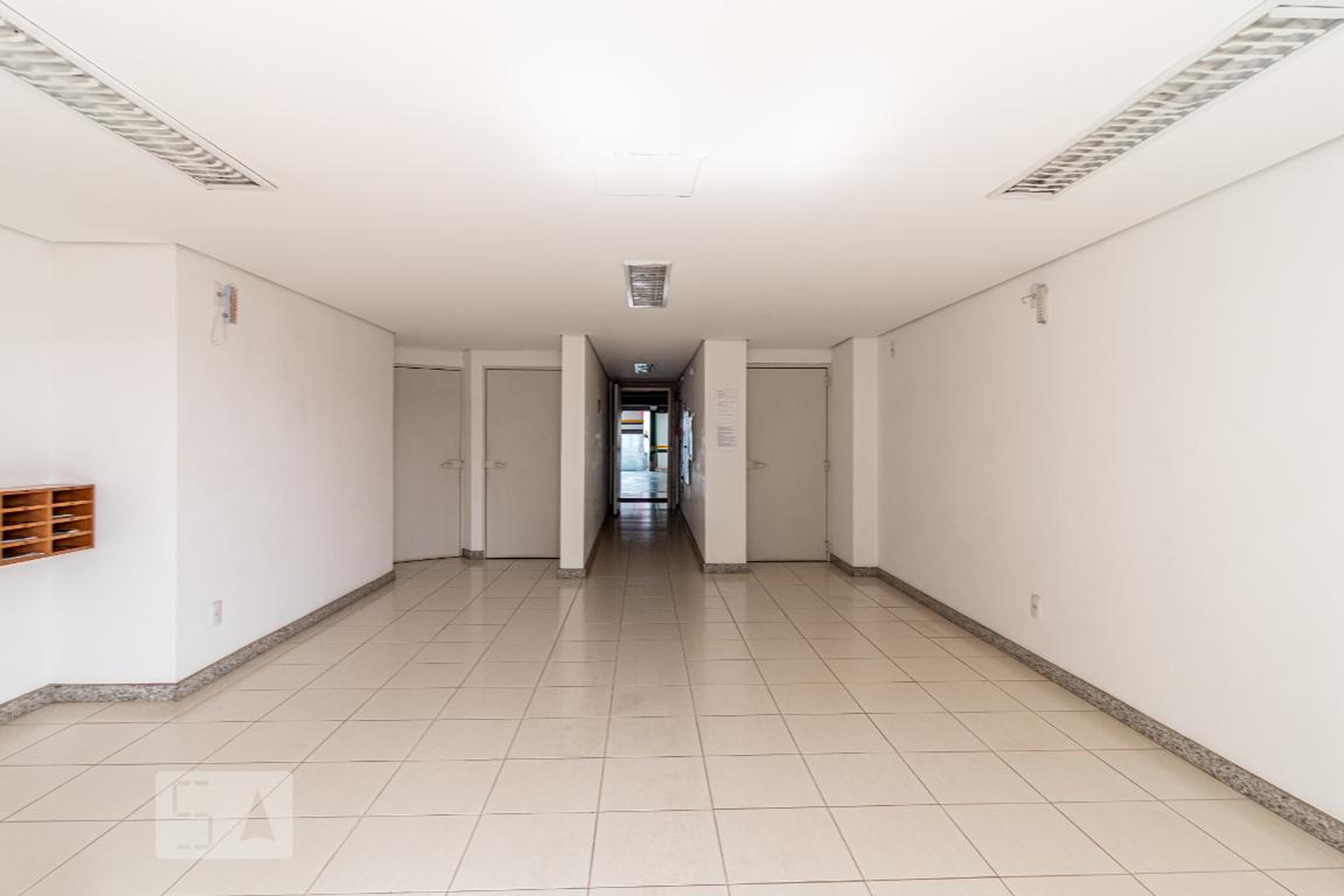 Hall - Edifício Espaço Chequer e Cançado
