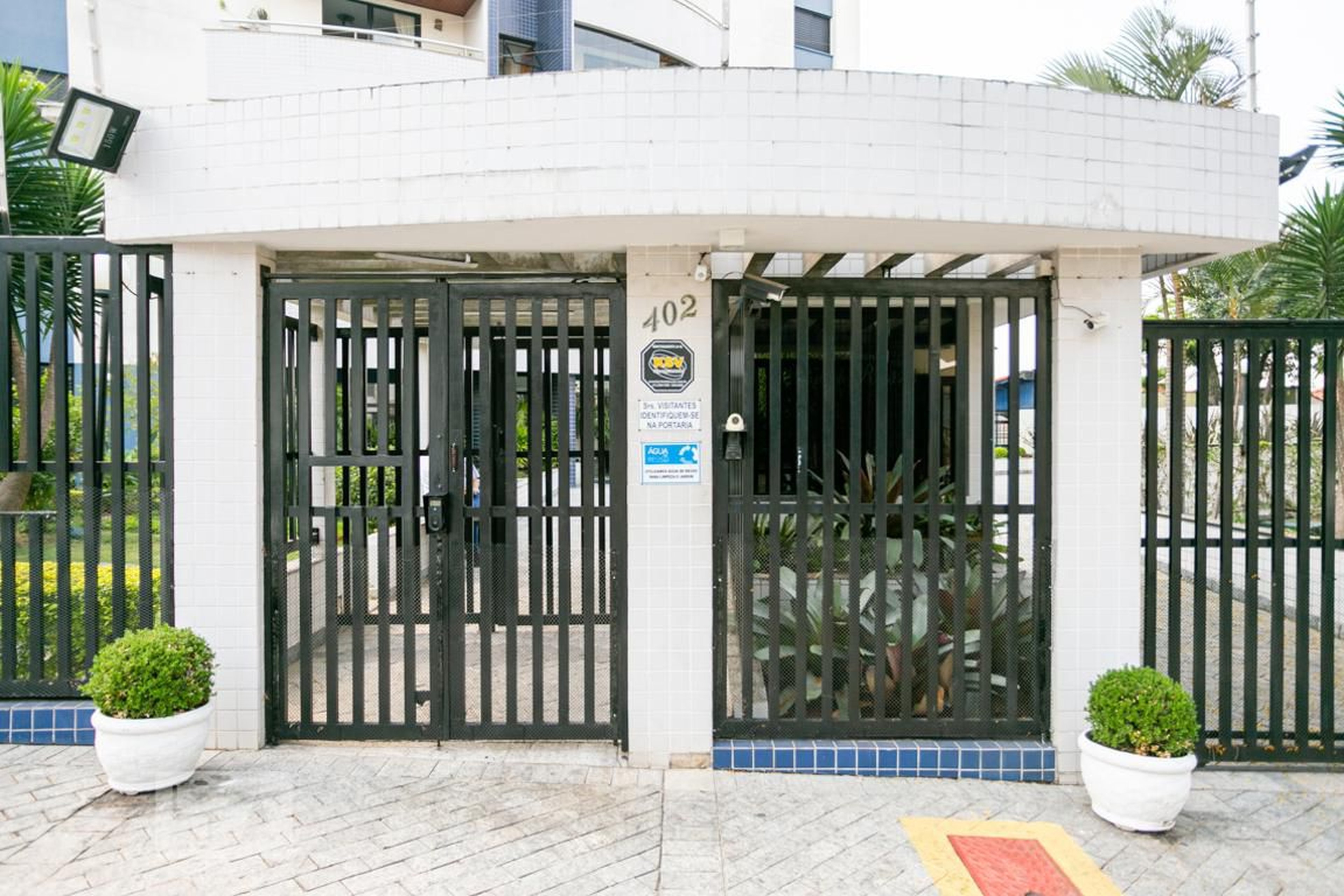 Fachada do condomínio Condomínio Maria do Rosário