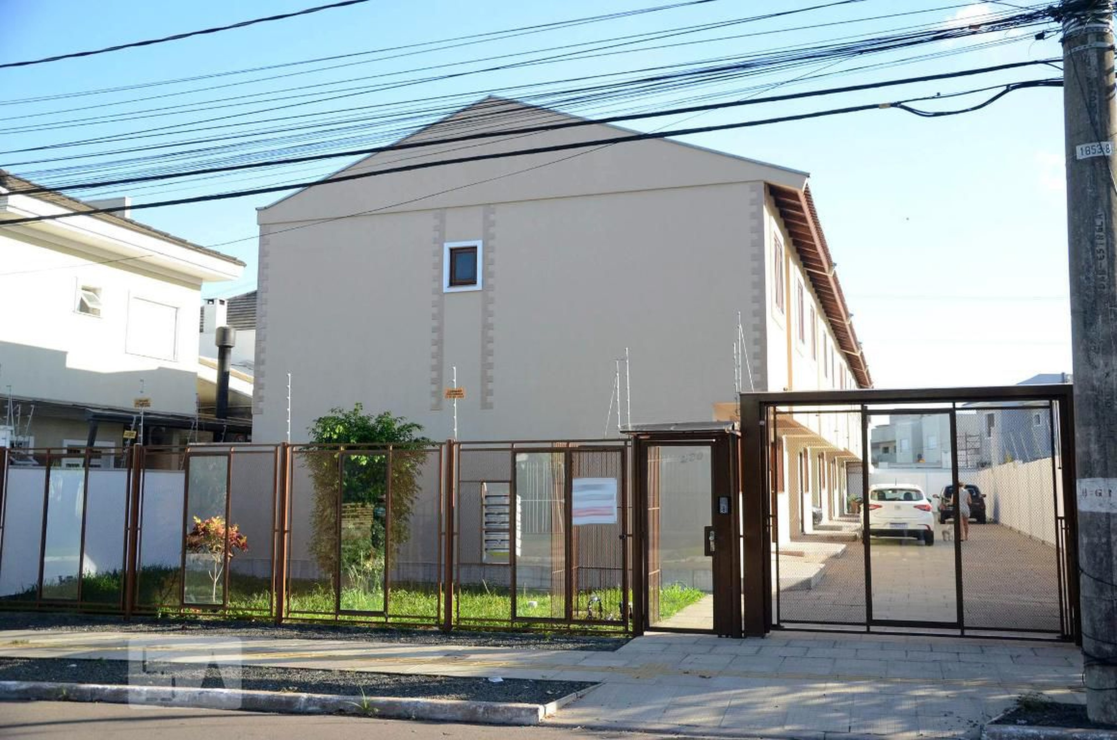 Fachada do Condomínio Condomínio em Rua Vereador Adão da Silva Santos, 230