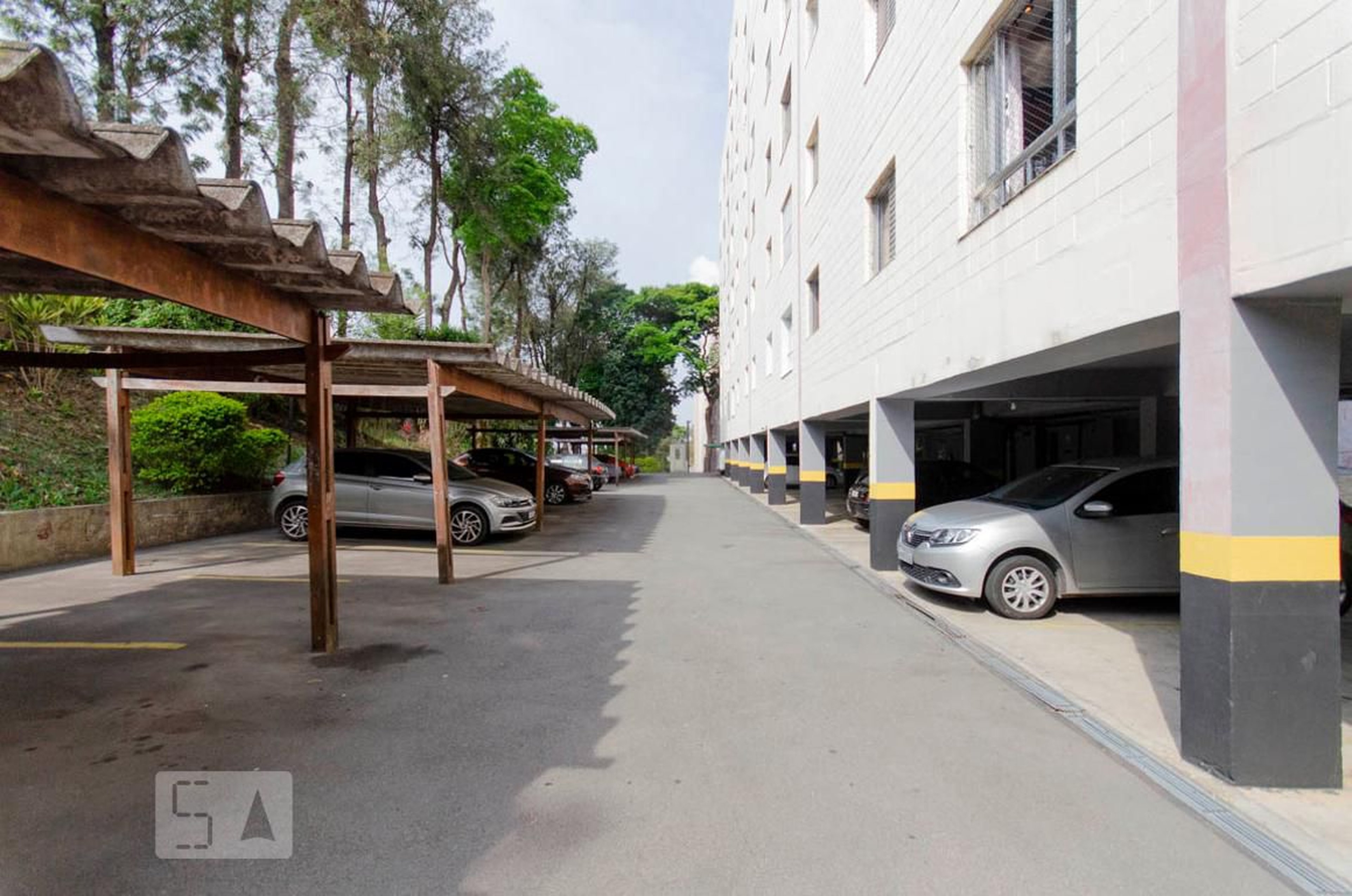 Estacionamento - Jardim das Flores