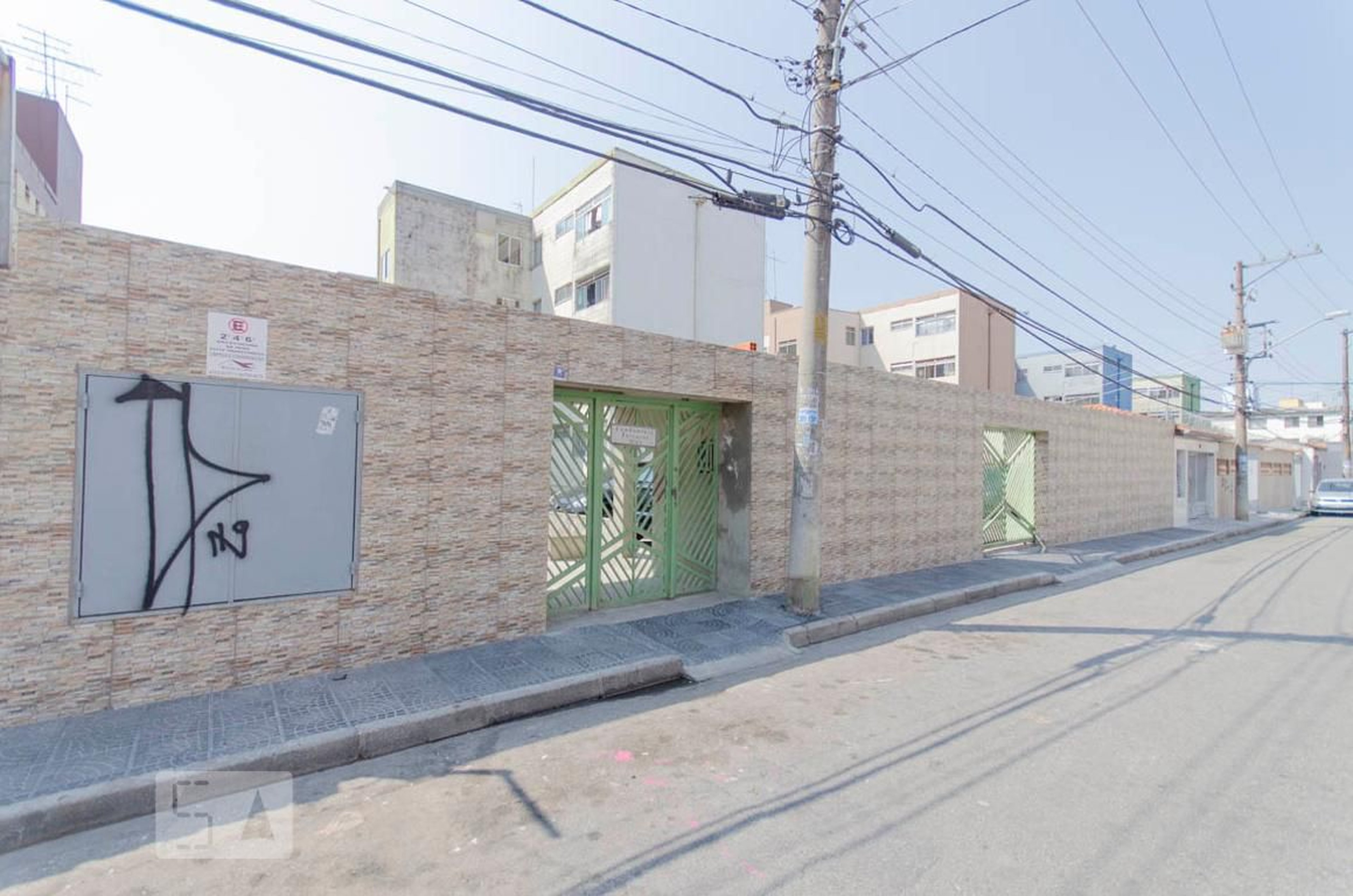 Fachada Condomínio em Rua Padre Antônio Soler, 45