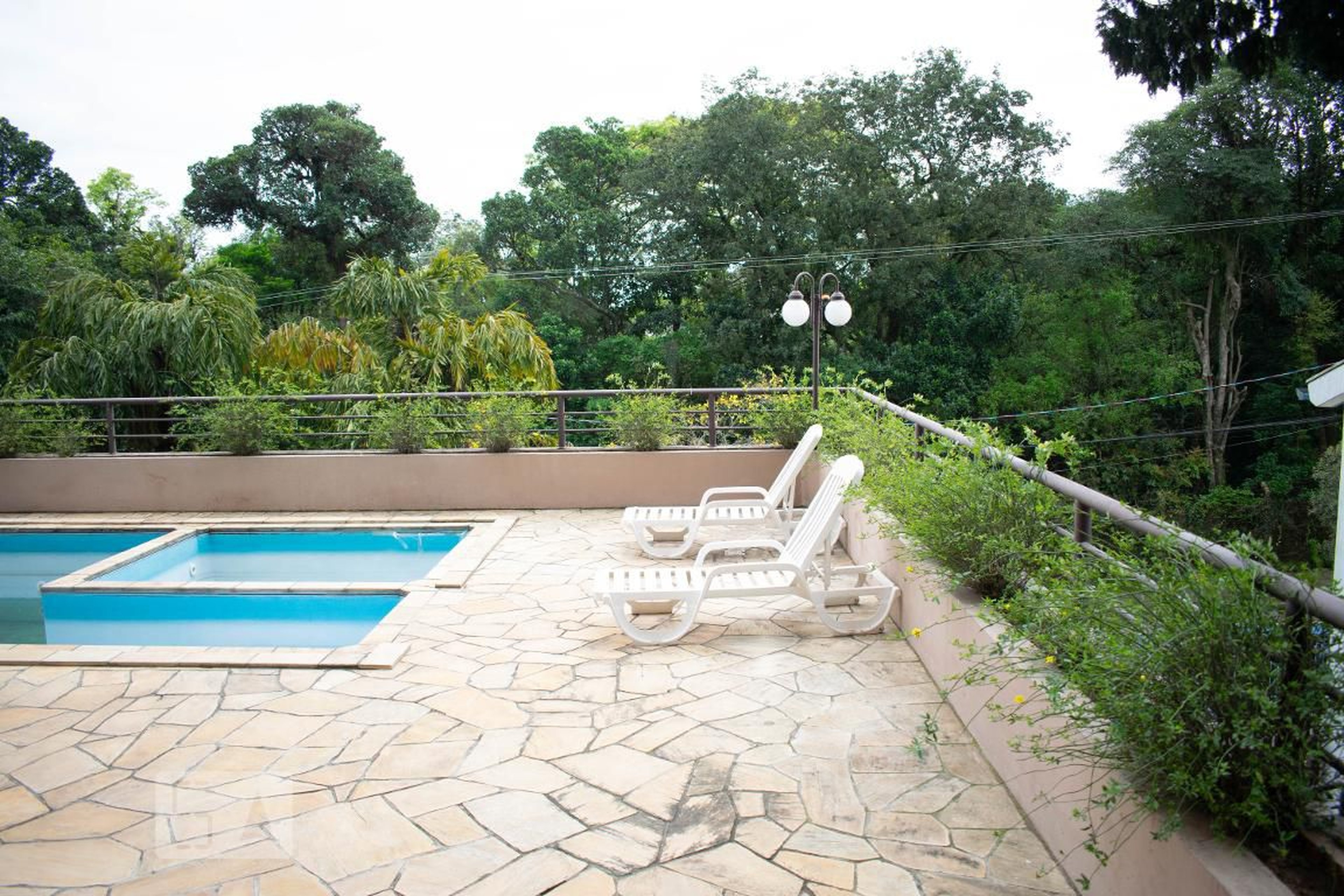 Piscina - Solar das Flores