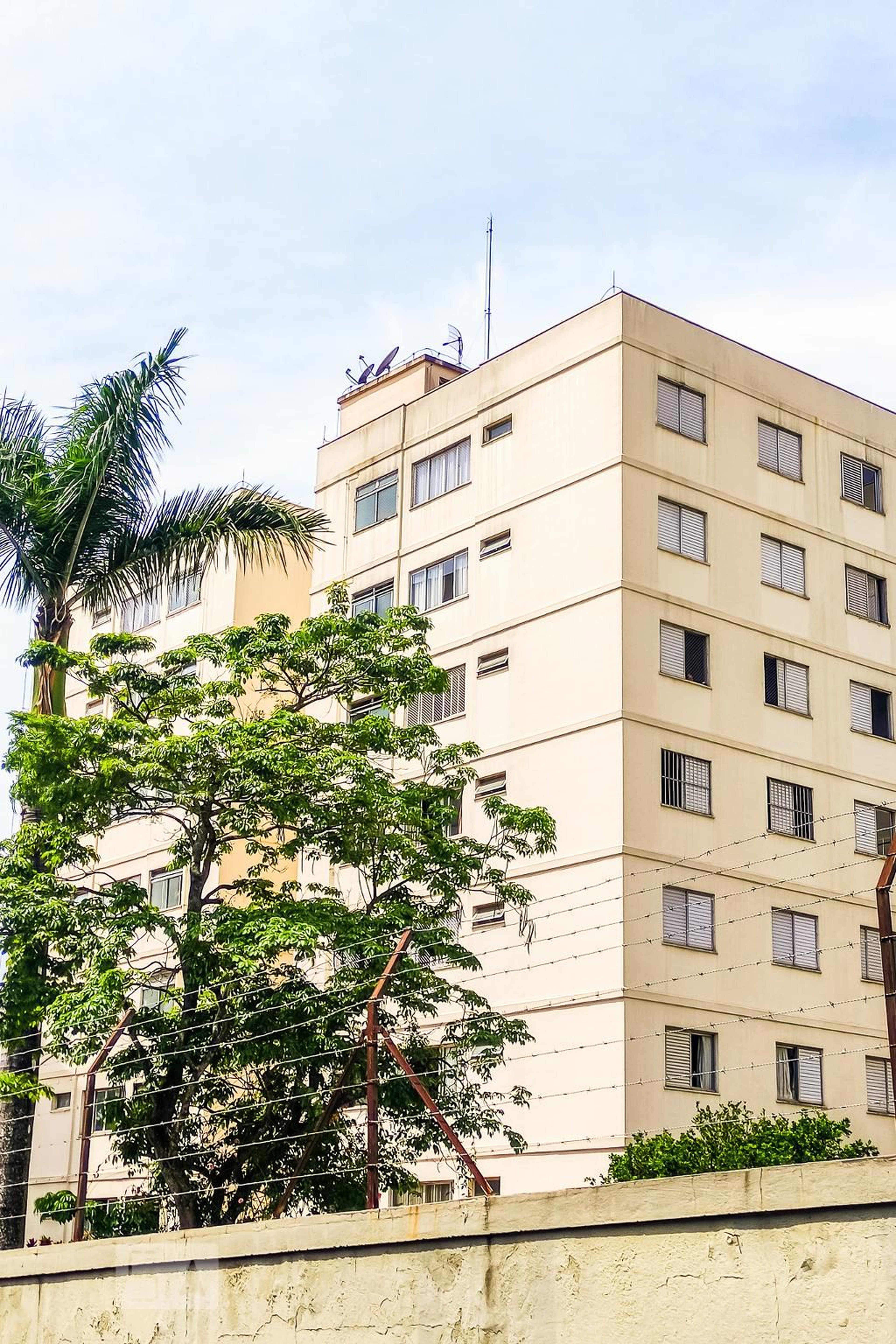 Fachada Condomínio em Rua dos Três Irmãos, 291