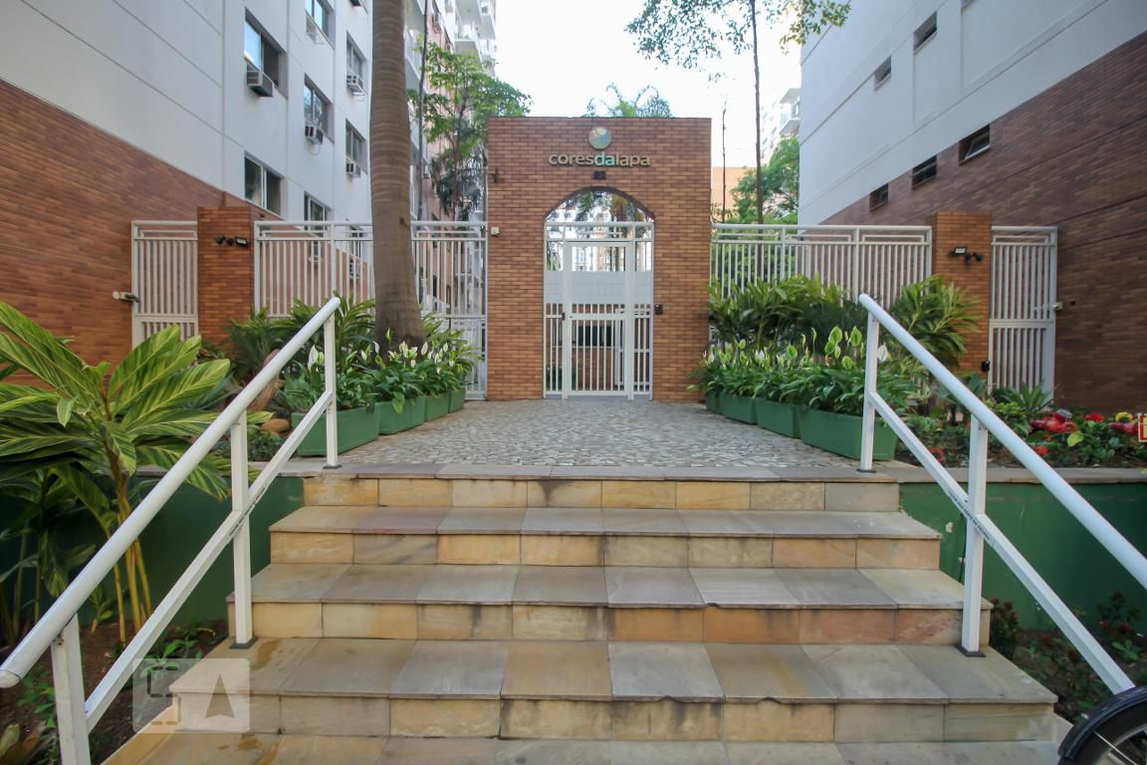 Fachada do Condomínio Condomínio em Rua Riachuelo, 5