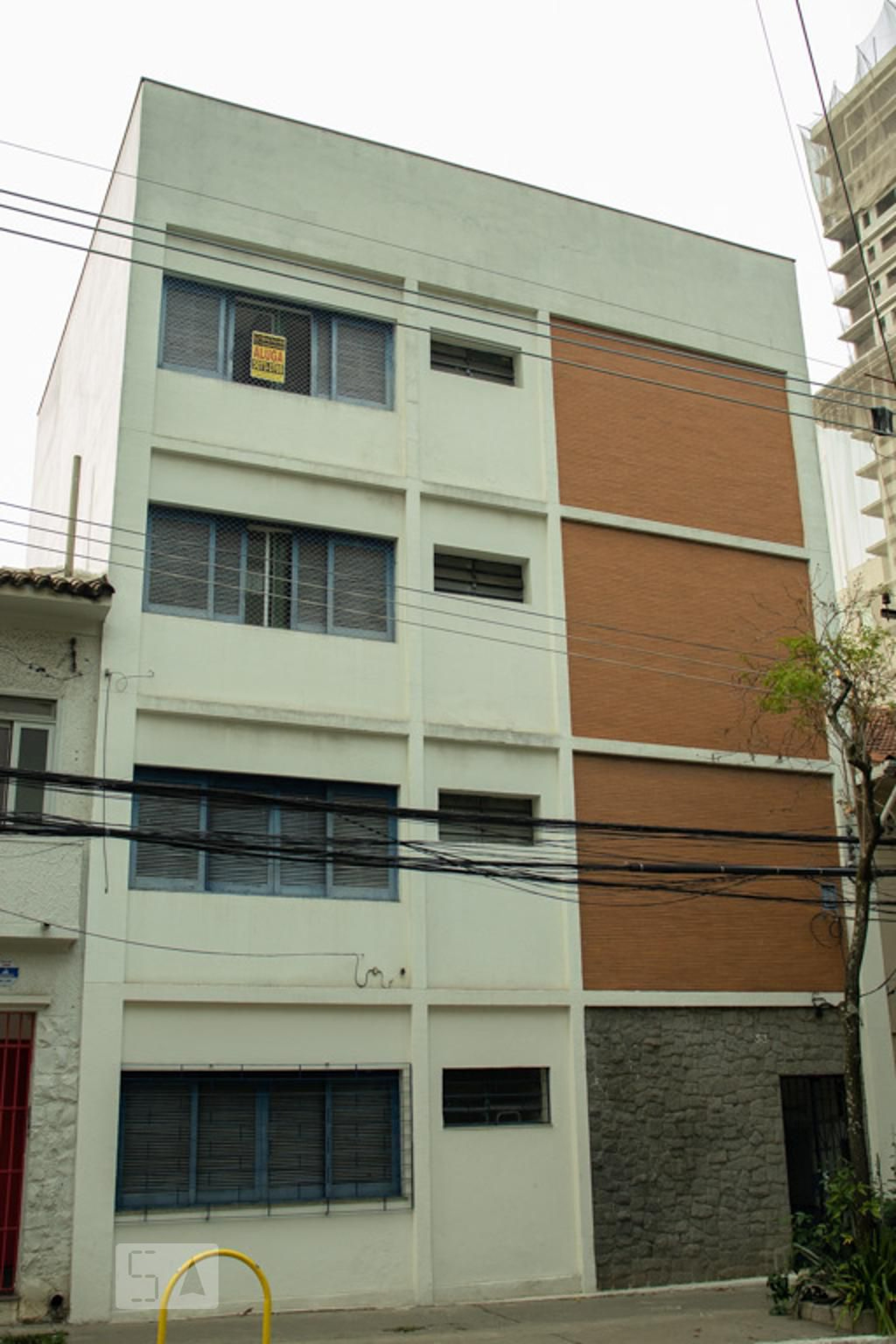 Fachada Condomínio em Rua Artur de Azevedo, 313