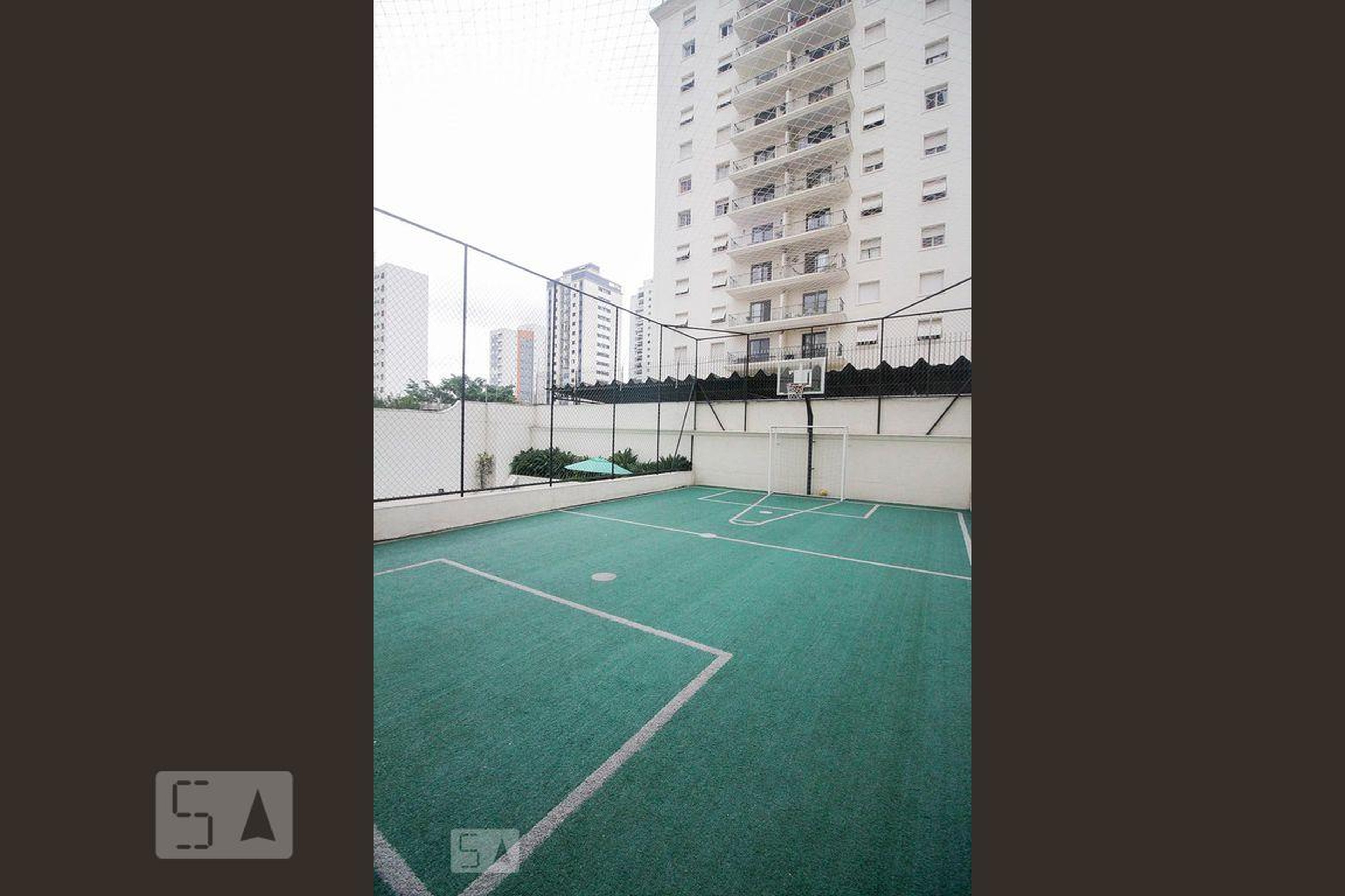 Quadra Esportiva - Maison Royale