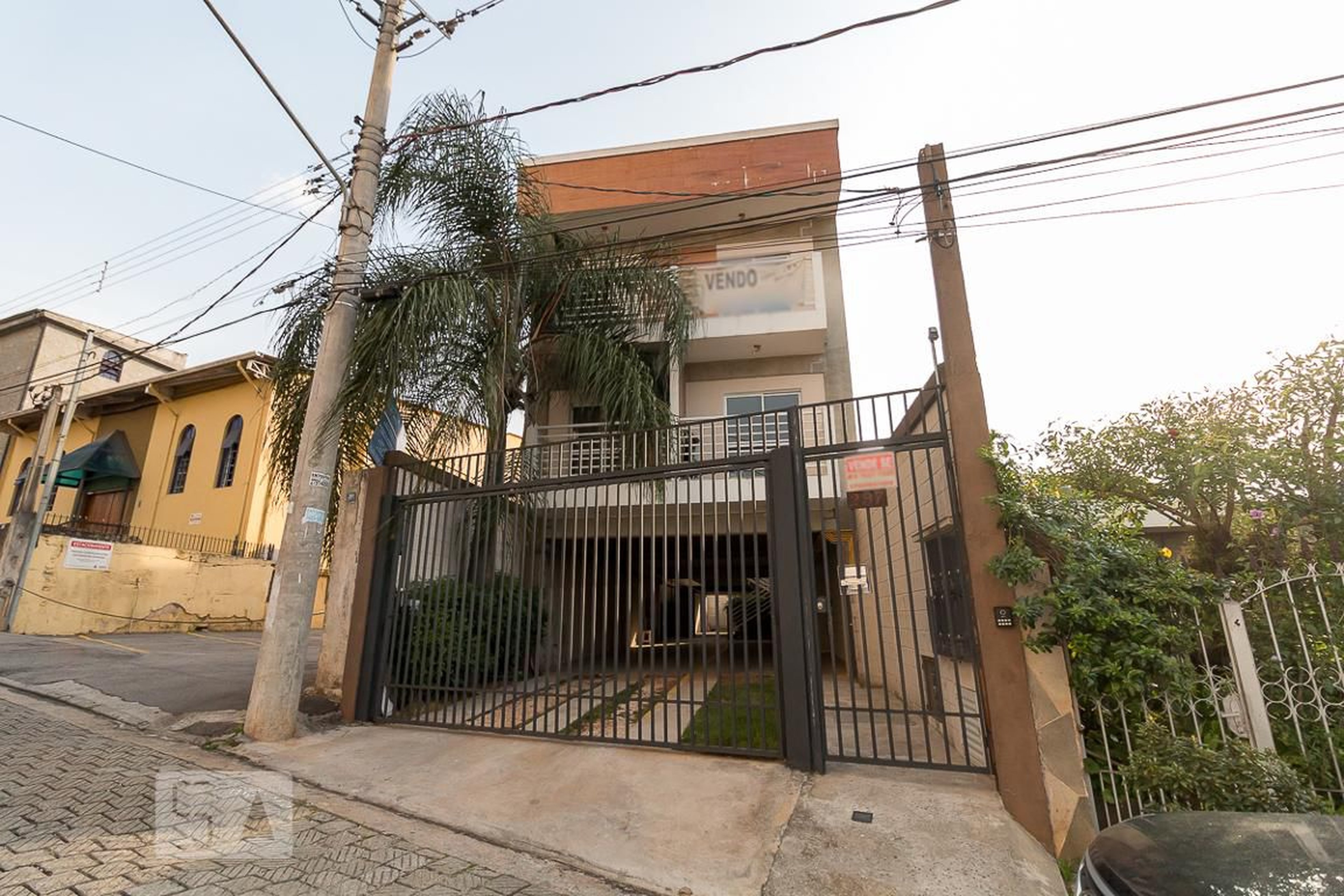 Fachada do prédio Condomínio em Rua da Verdade, 297