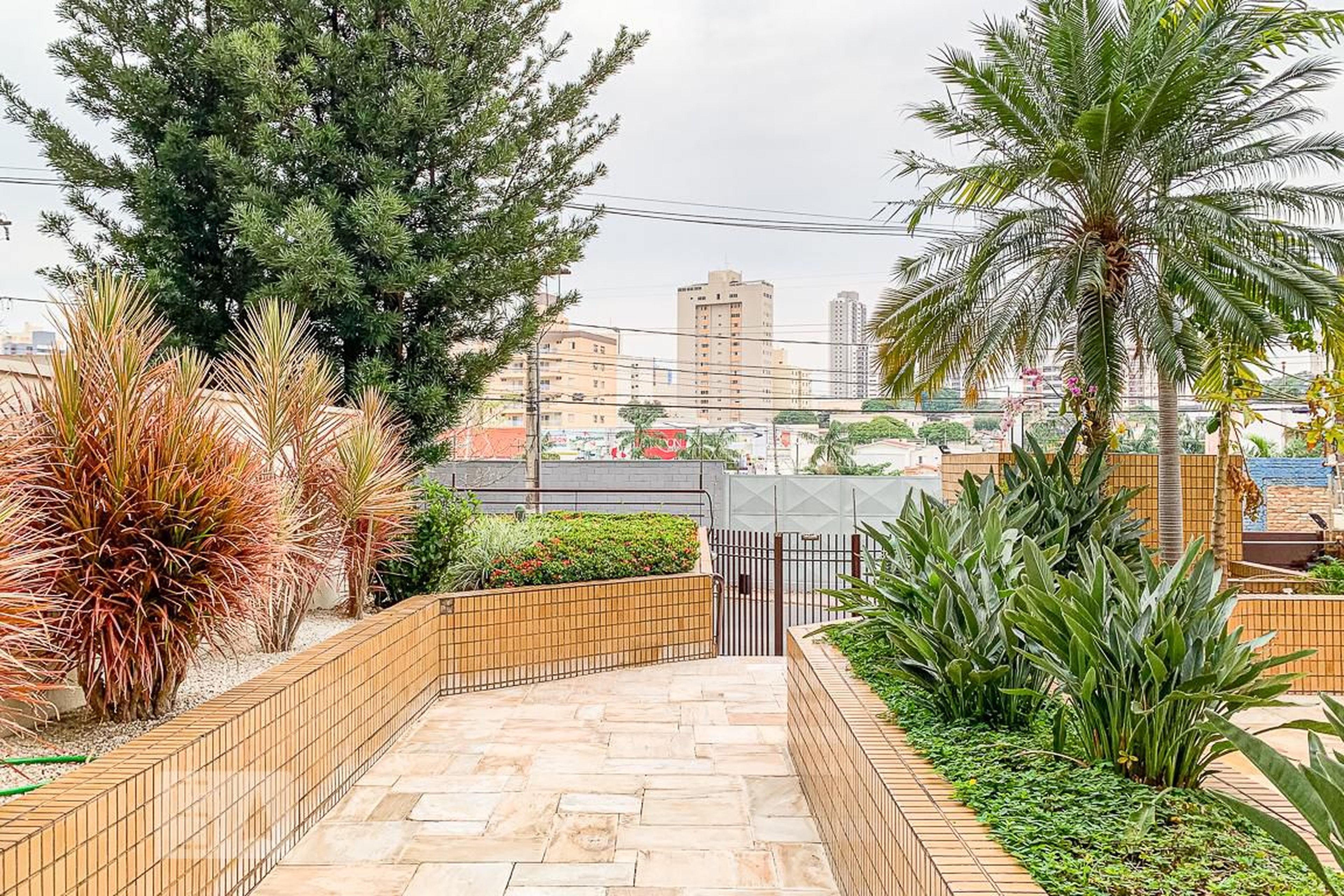 Condomínio - Zénite