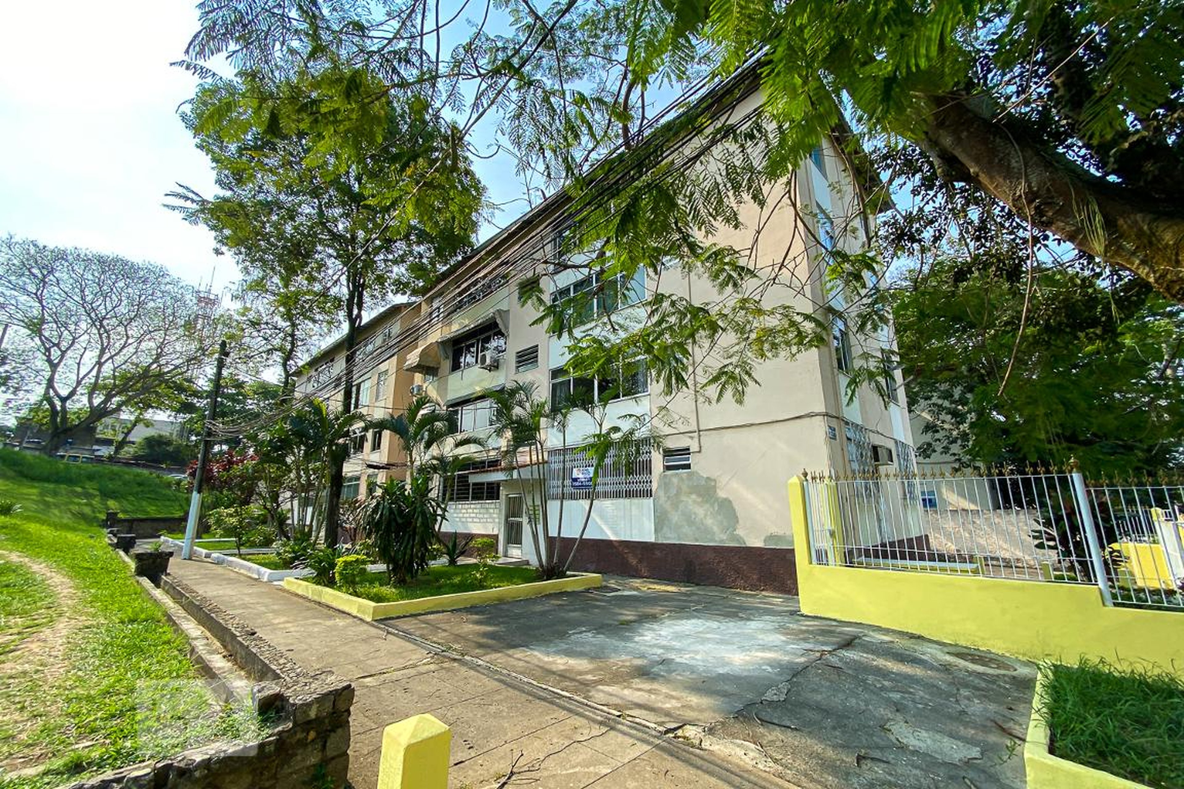 Fachada Condomínio em Rua Santa Engrácia, 25