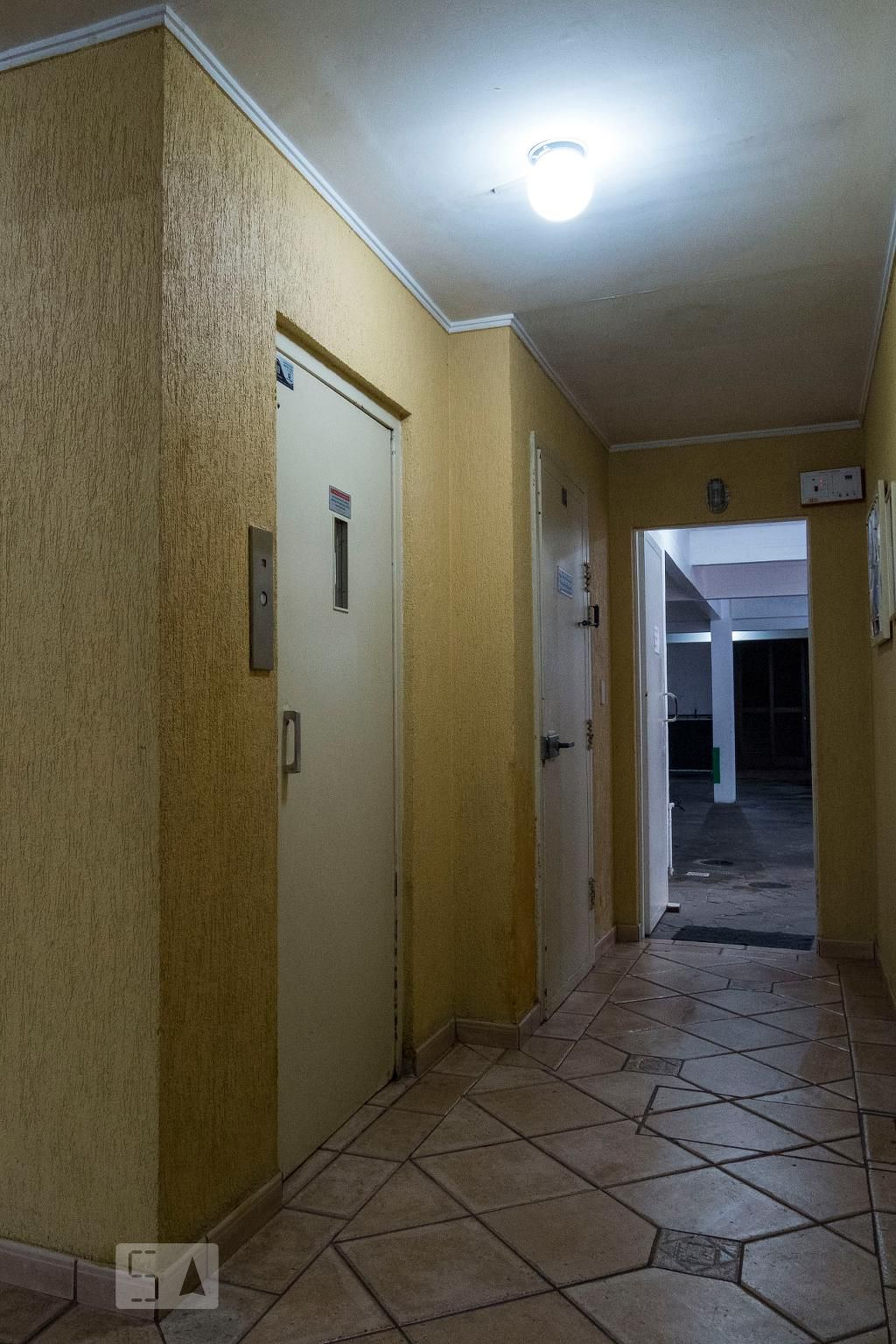 Elevador - Edifício Verona