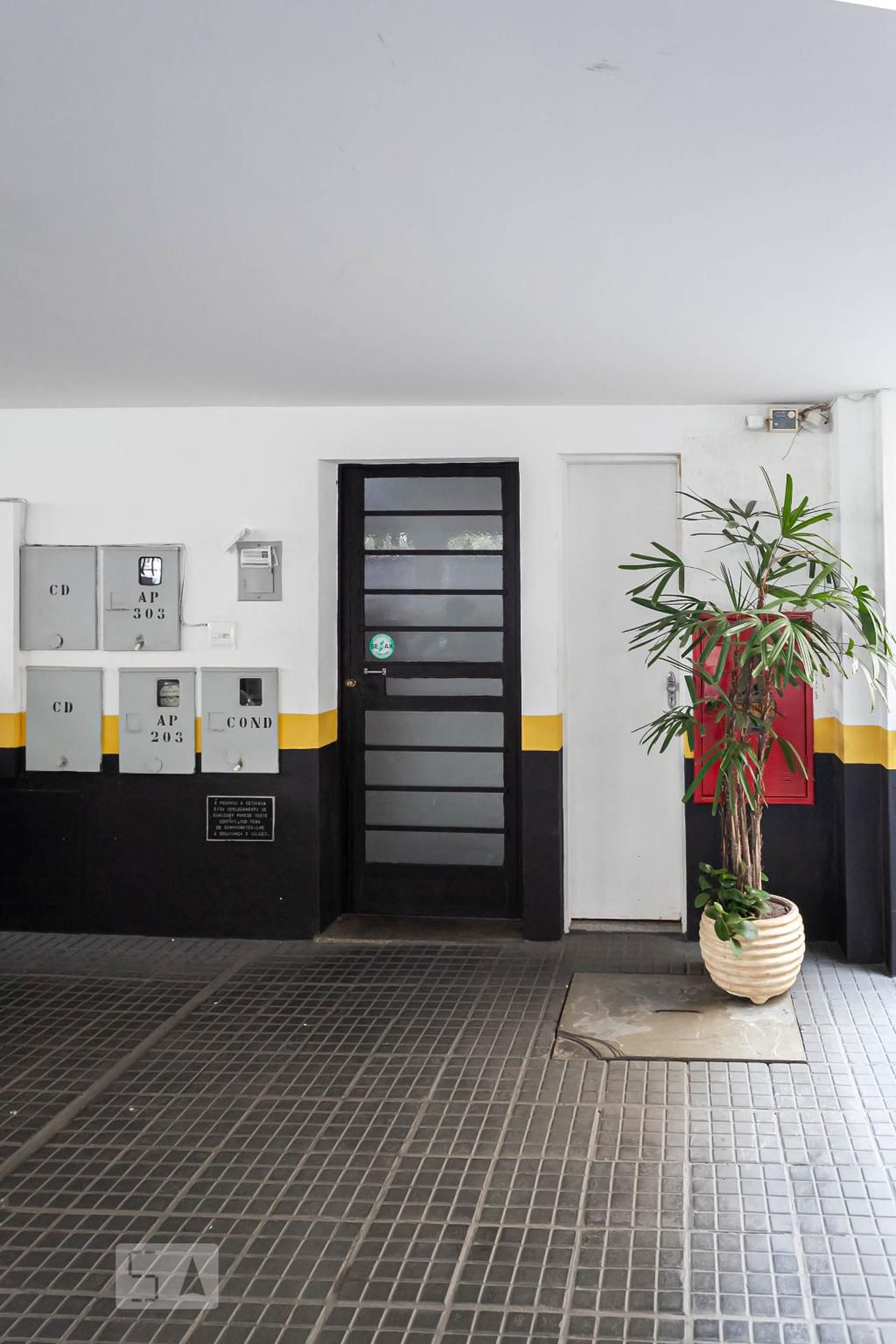 Entrada - Edifício Ivan Ferreira