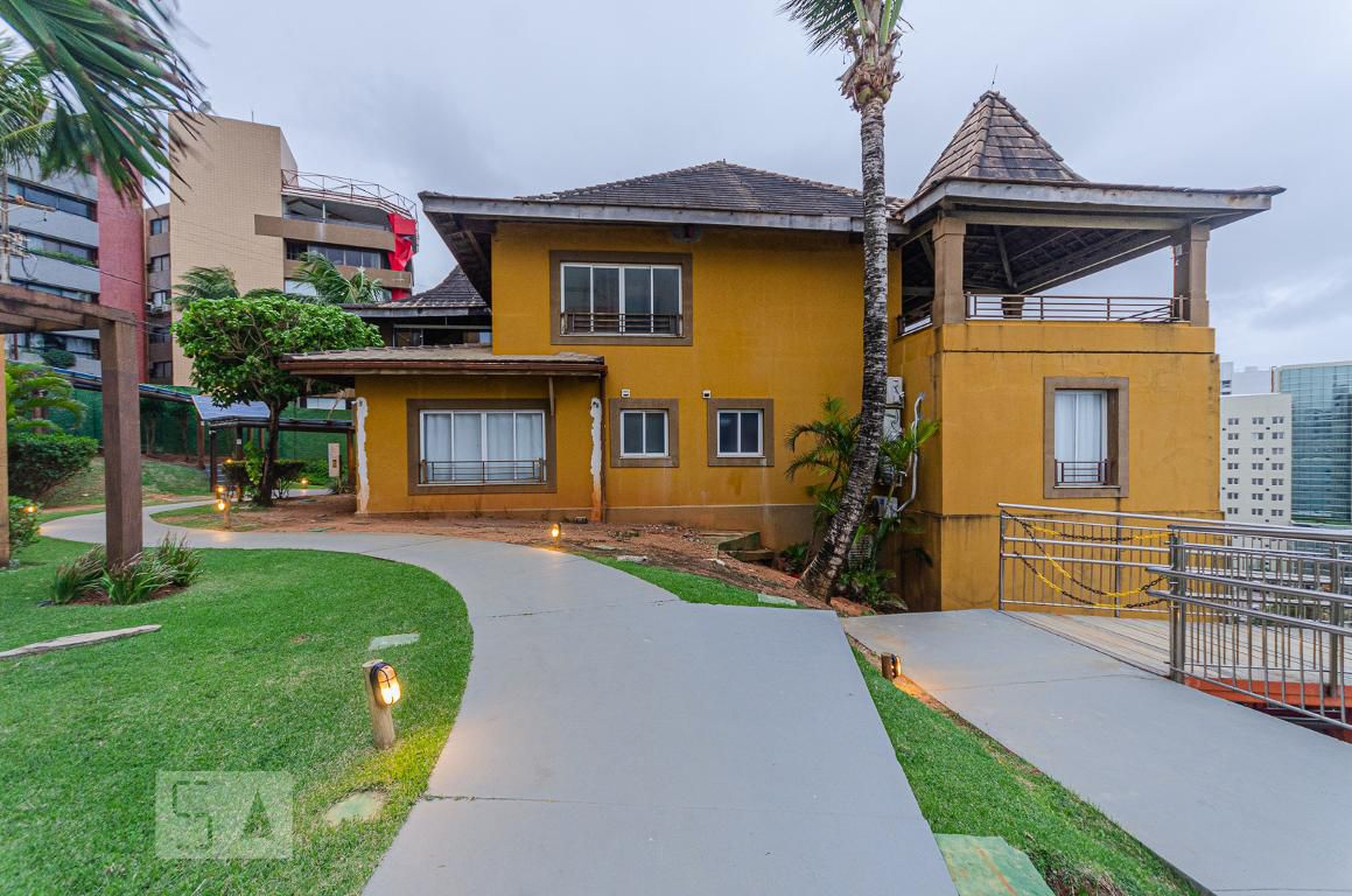 Fachada do Prédio Condomínio Pestana Lodge