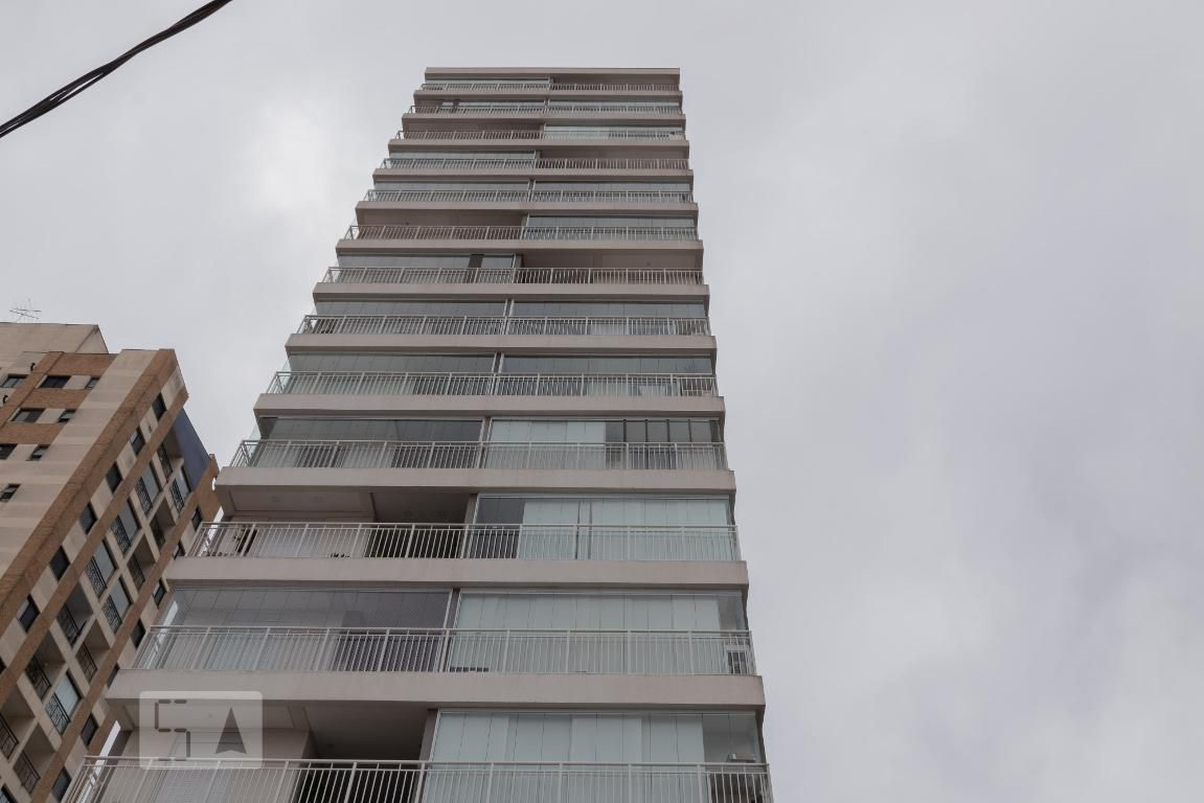 Fachada Condomínio em Rua Mário Schioppa, 64