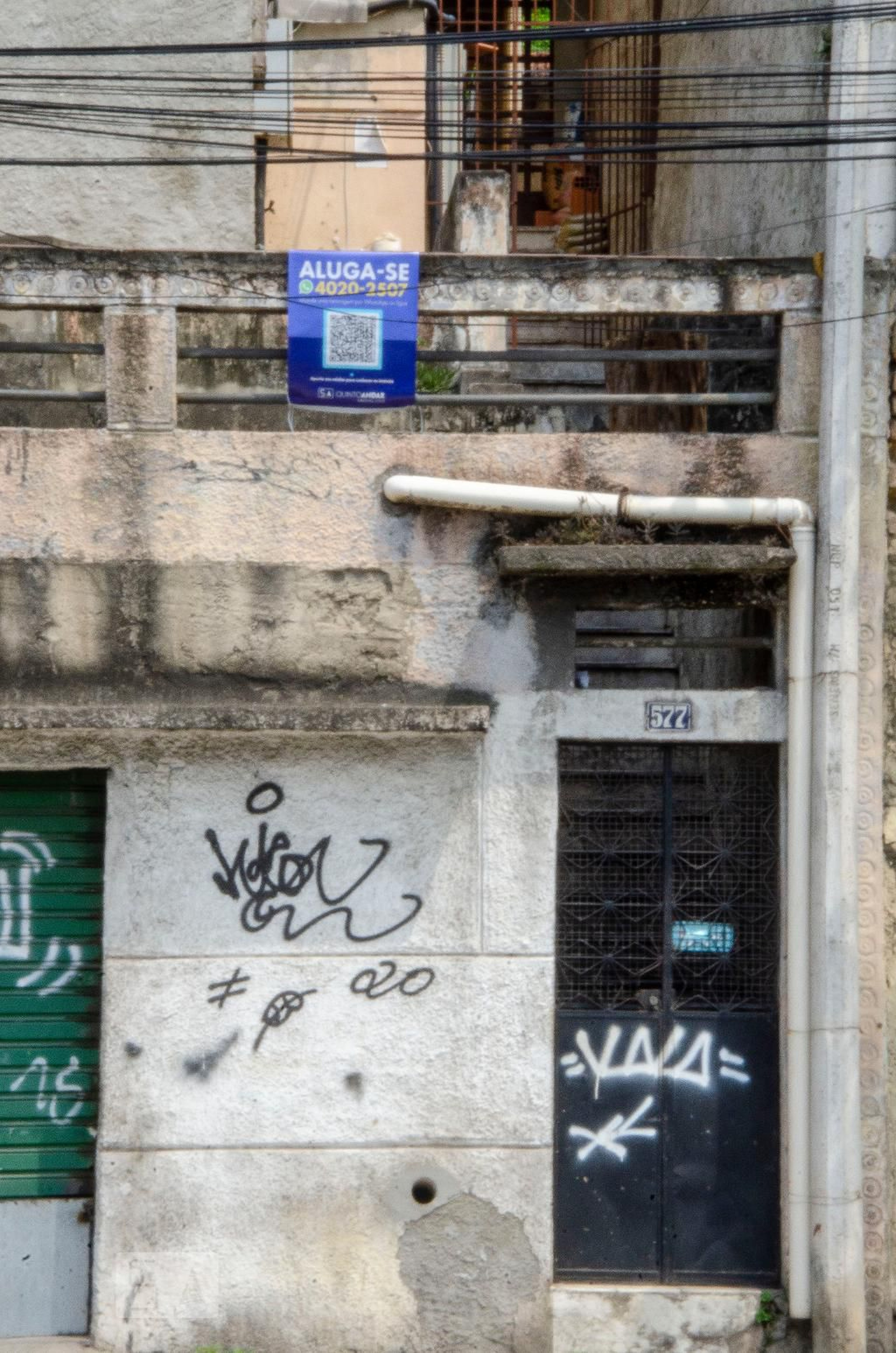 Fachada Condomínio em Rua Uranos, 577