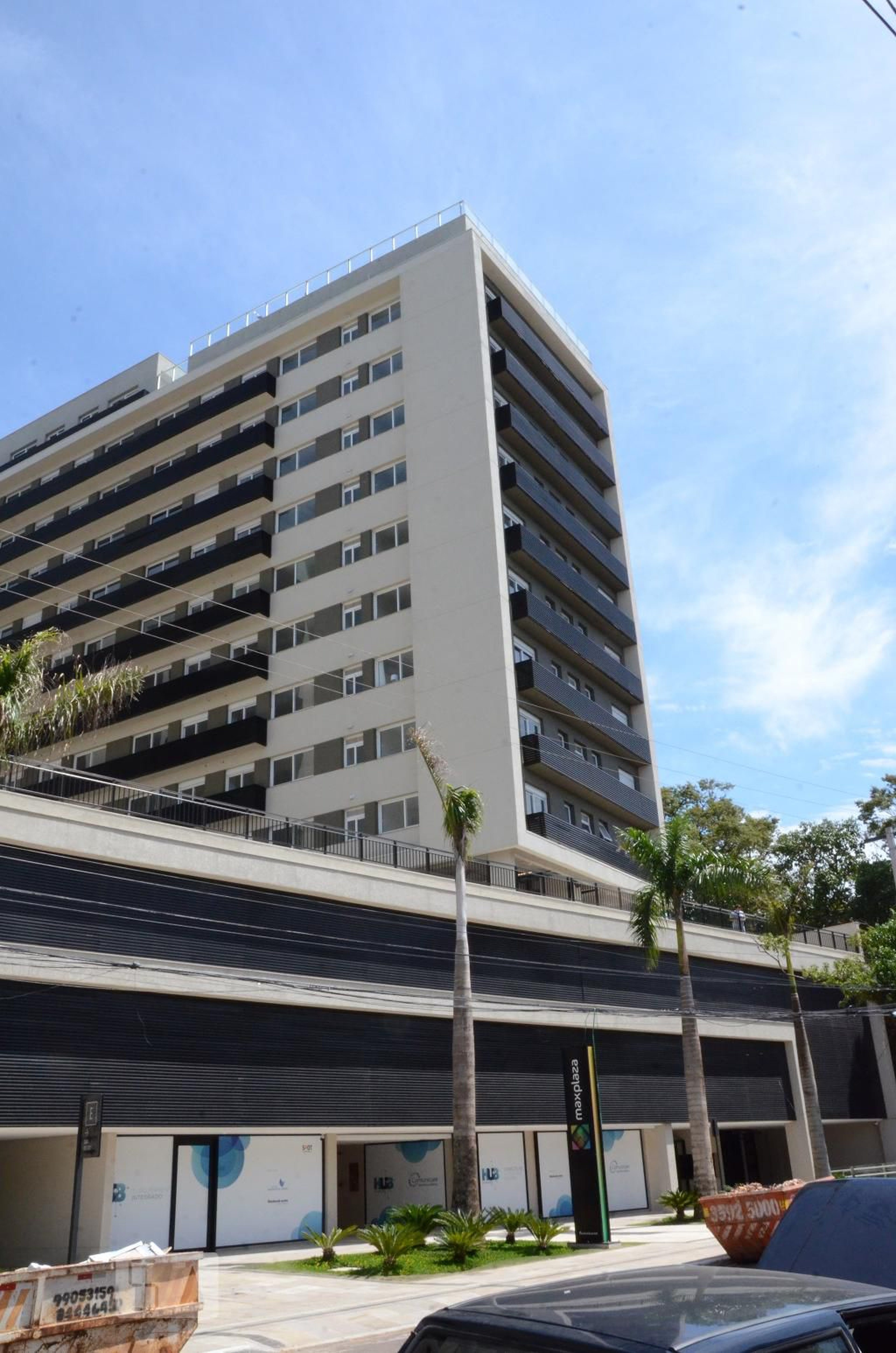 Fachada Condomínio em Avenida Getúlio Vargas, 8