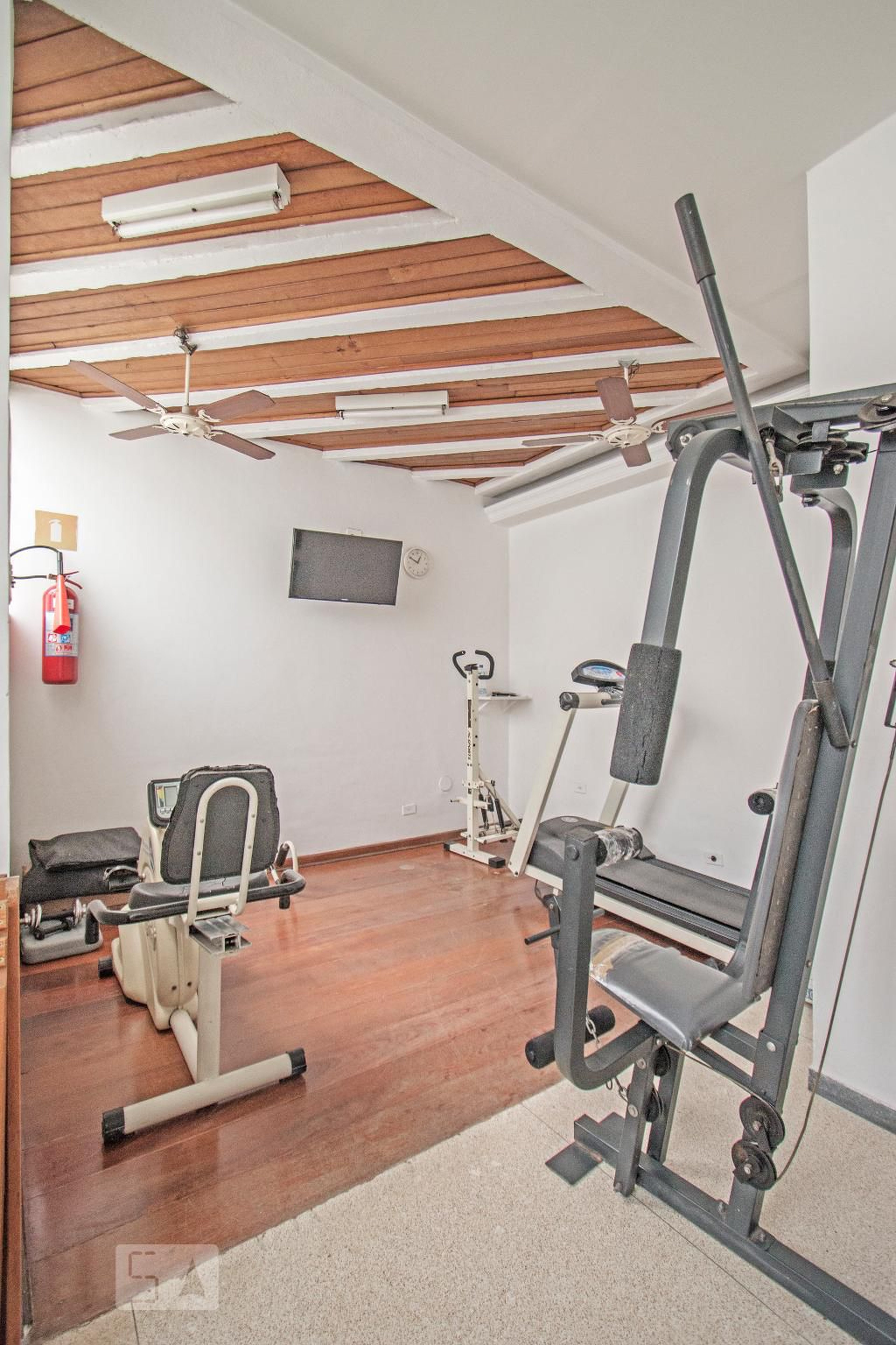 Academia - Edifício Village