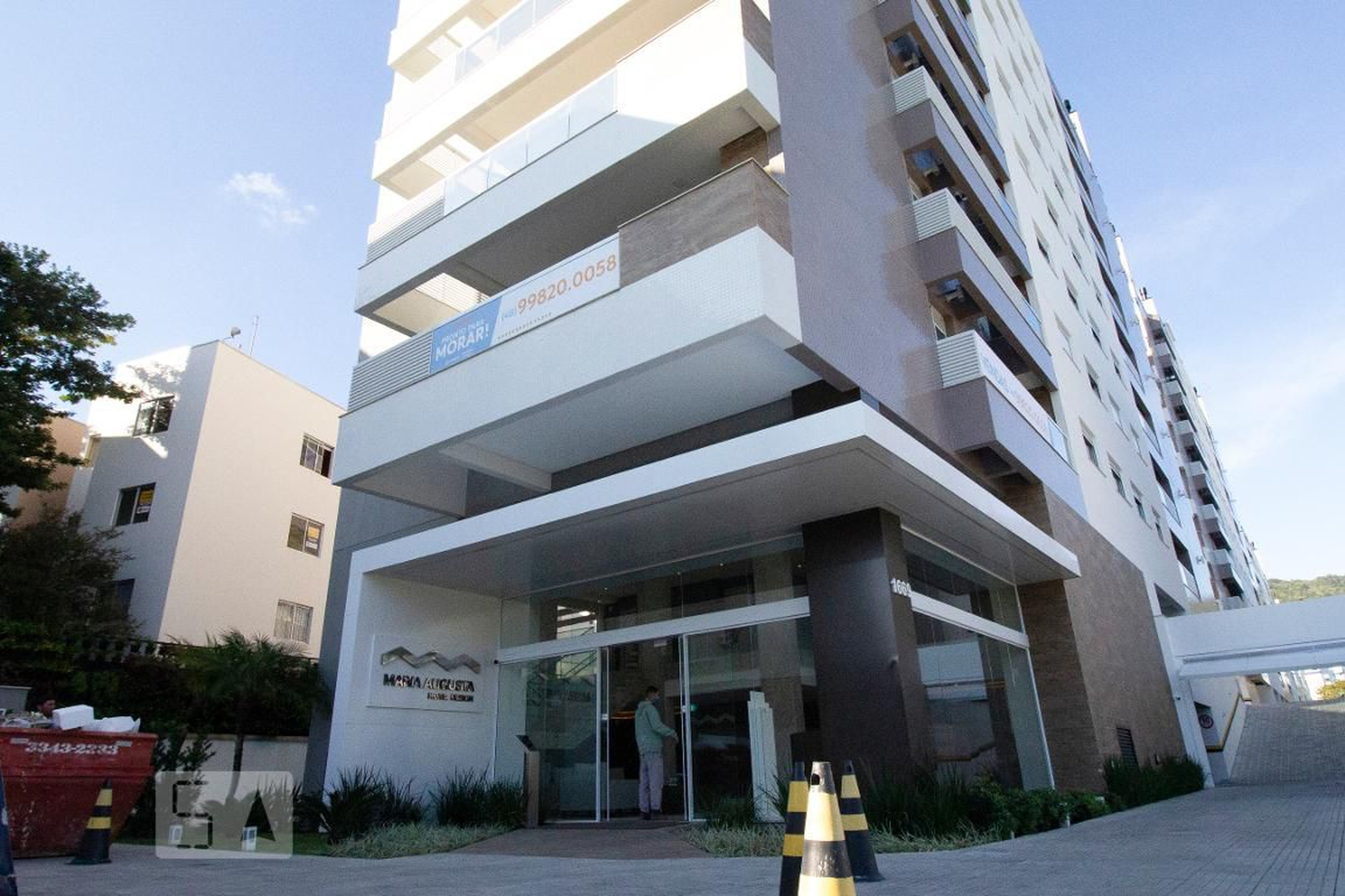 Fachada do Condominio Condomínio Maria Augusta Home + Design - Itacorubi