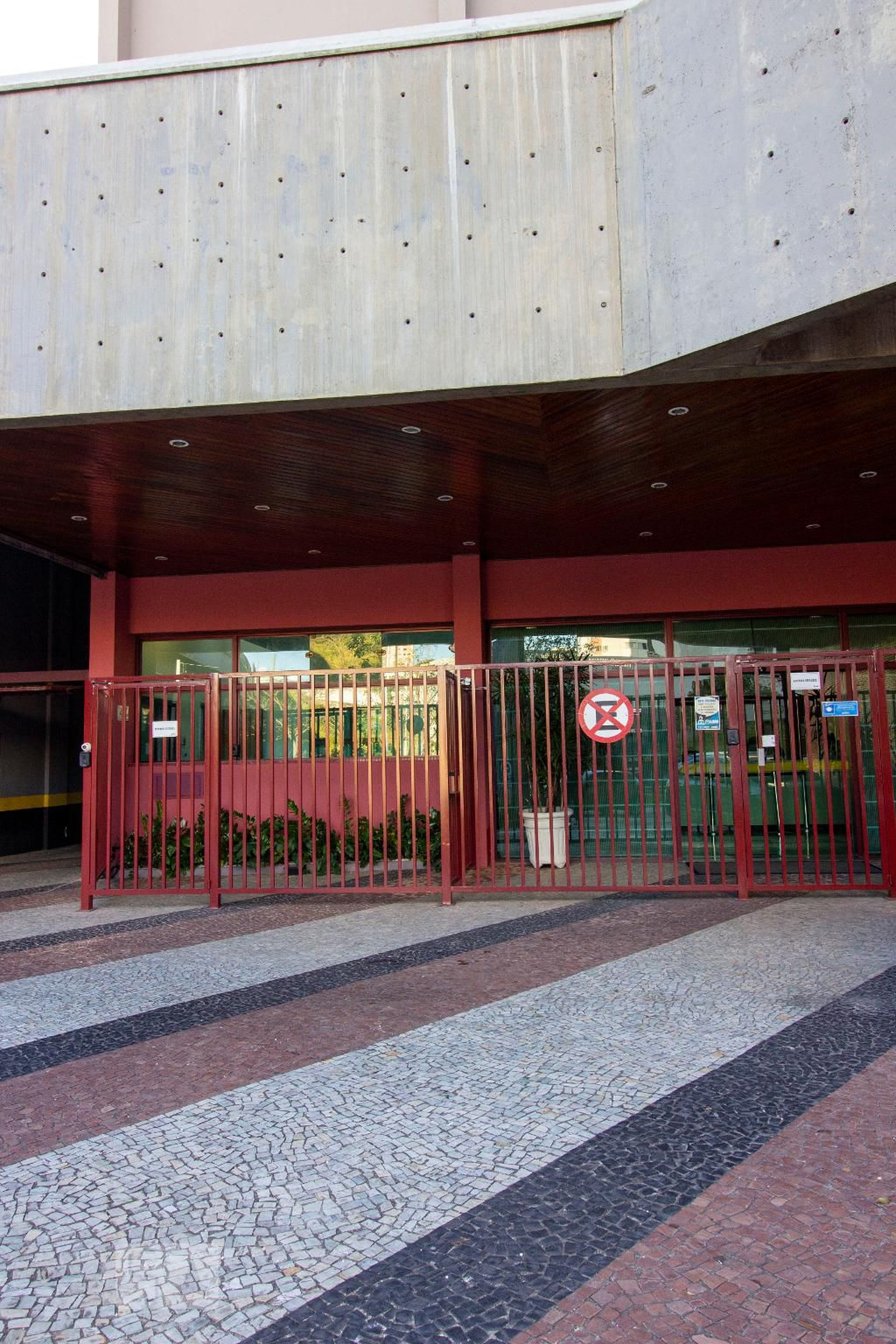 Fachada do Prédio Condomínio The Grapes