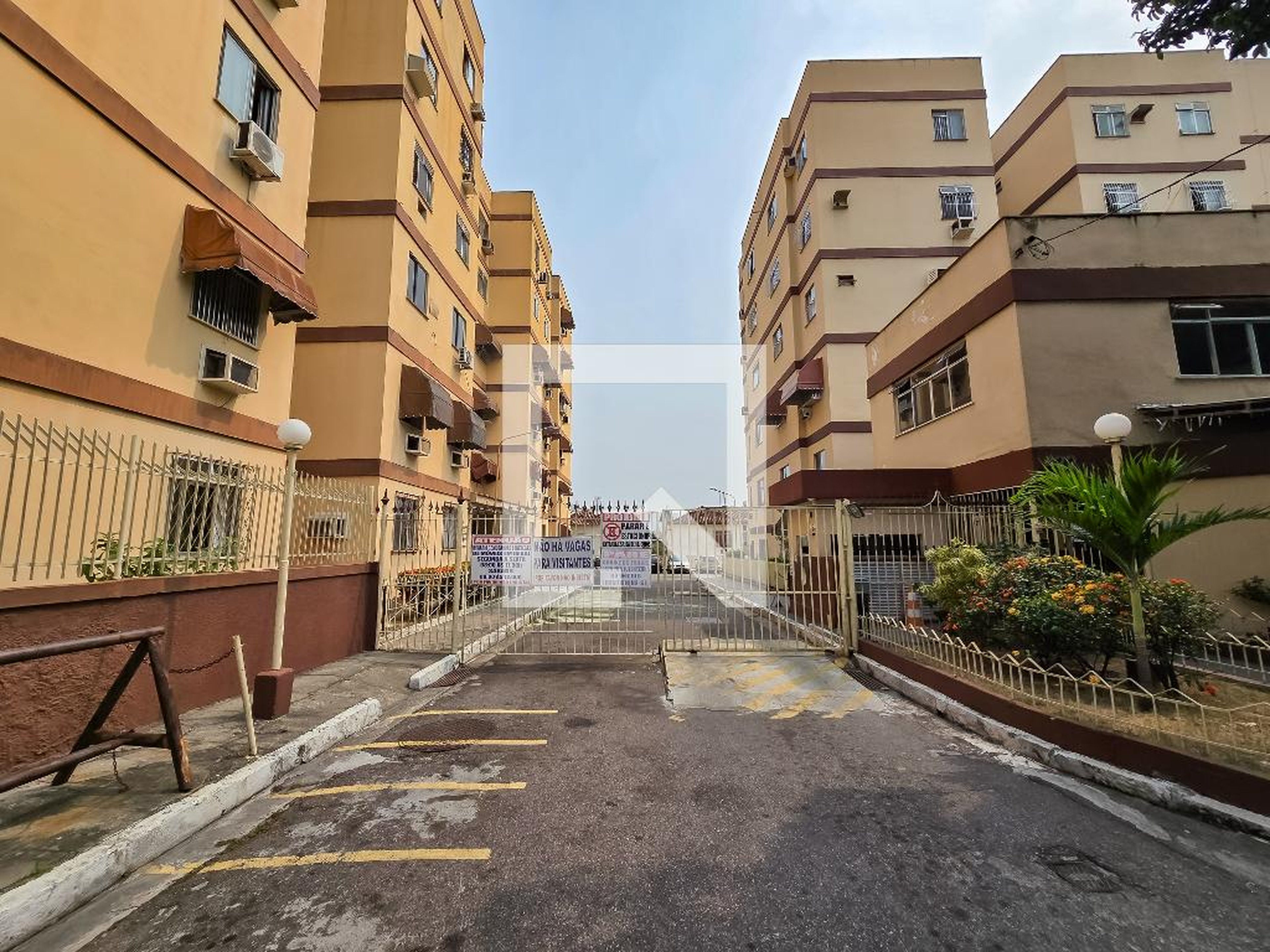 Fachada do Condomínio Residencial Almirante Gastão Motta