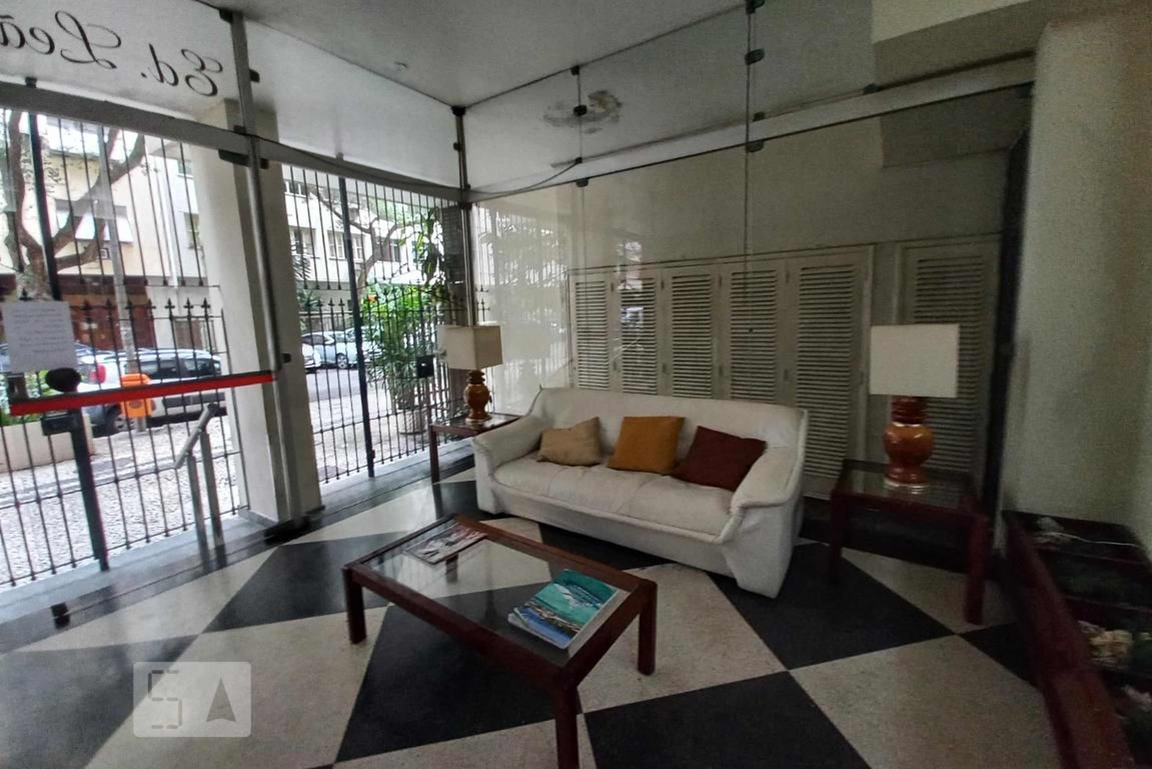 Hall de Entrada - Leão Villela