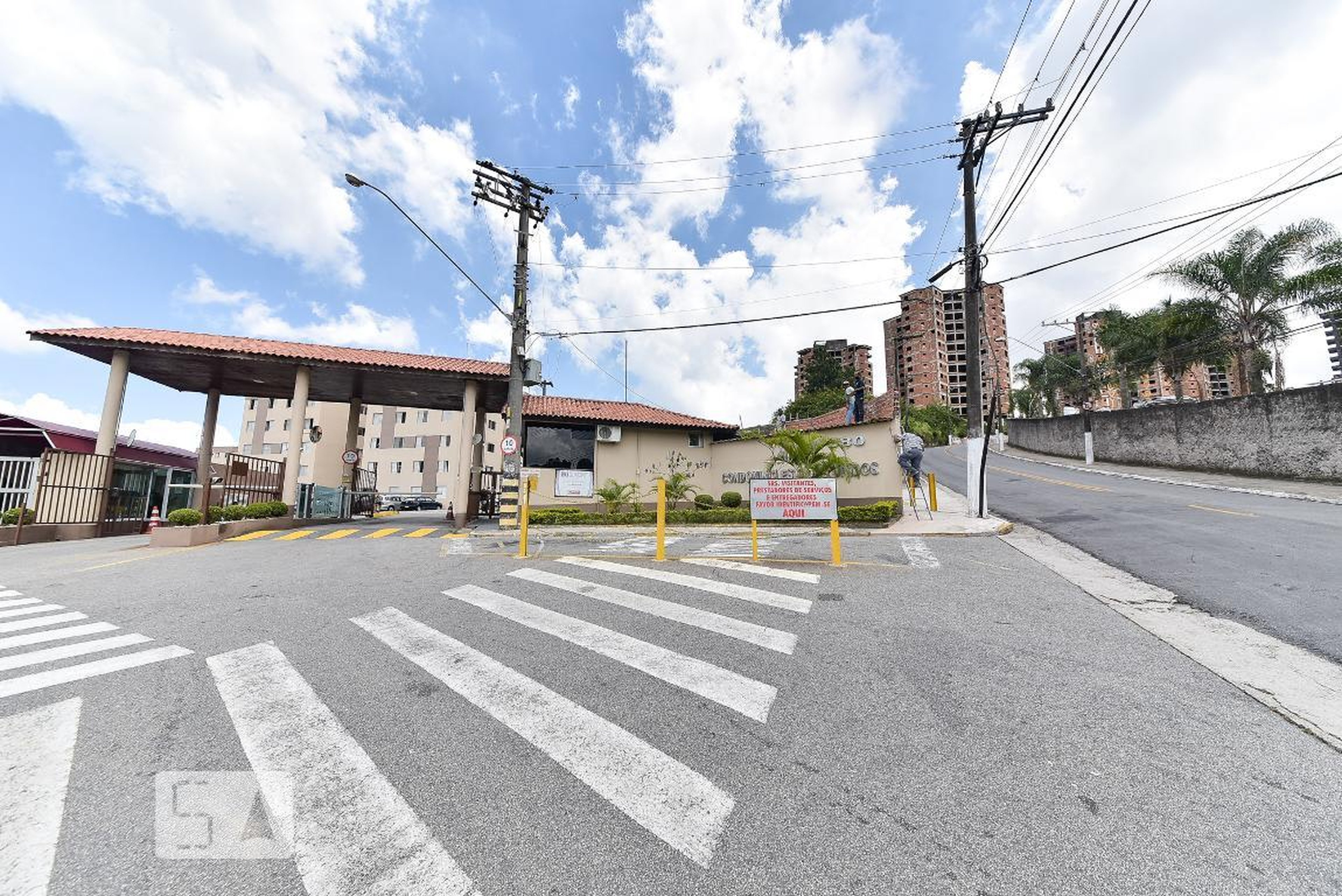 Fachada Condomínio em Rua Gregória de Fregel, 33
