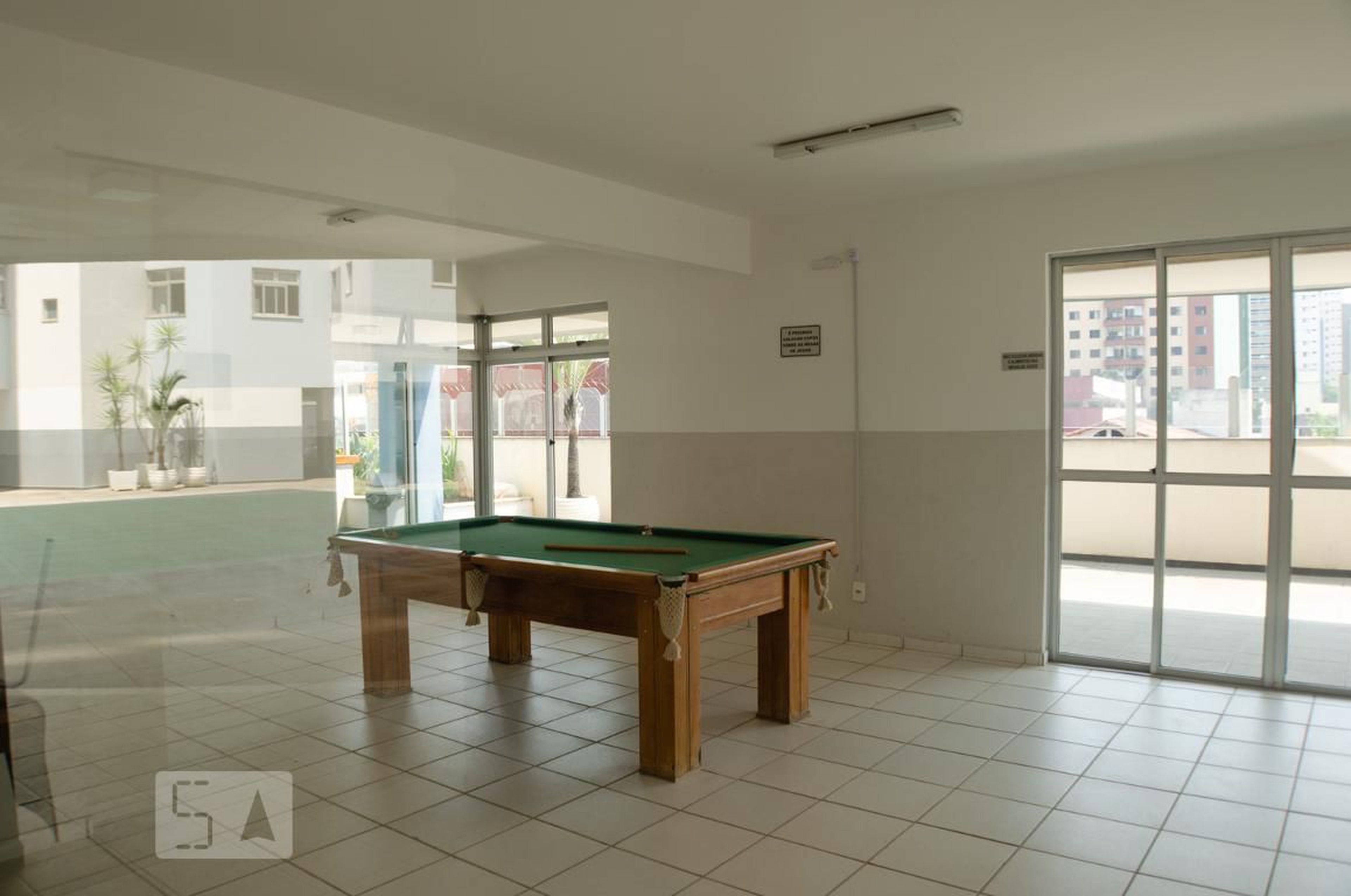 Sala de Jogos - Jean Luc Godard