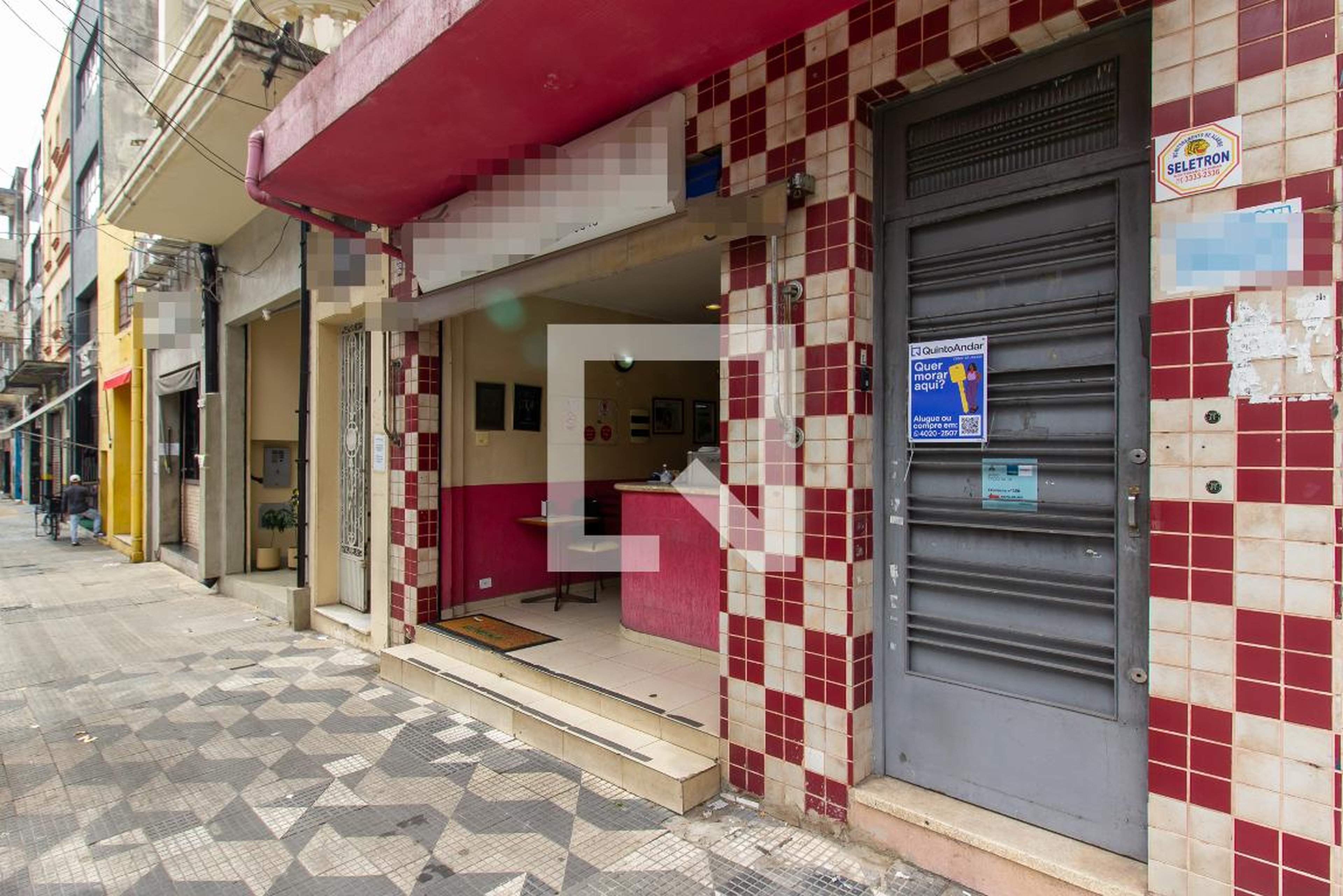 Fachada Condomínio em Rua Silva Pinto, 354