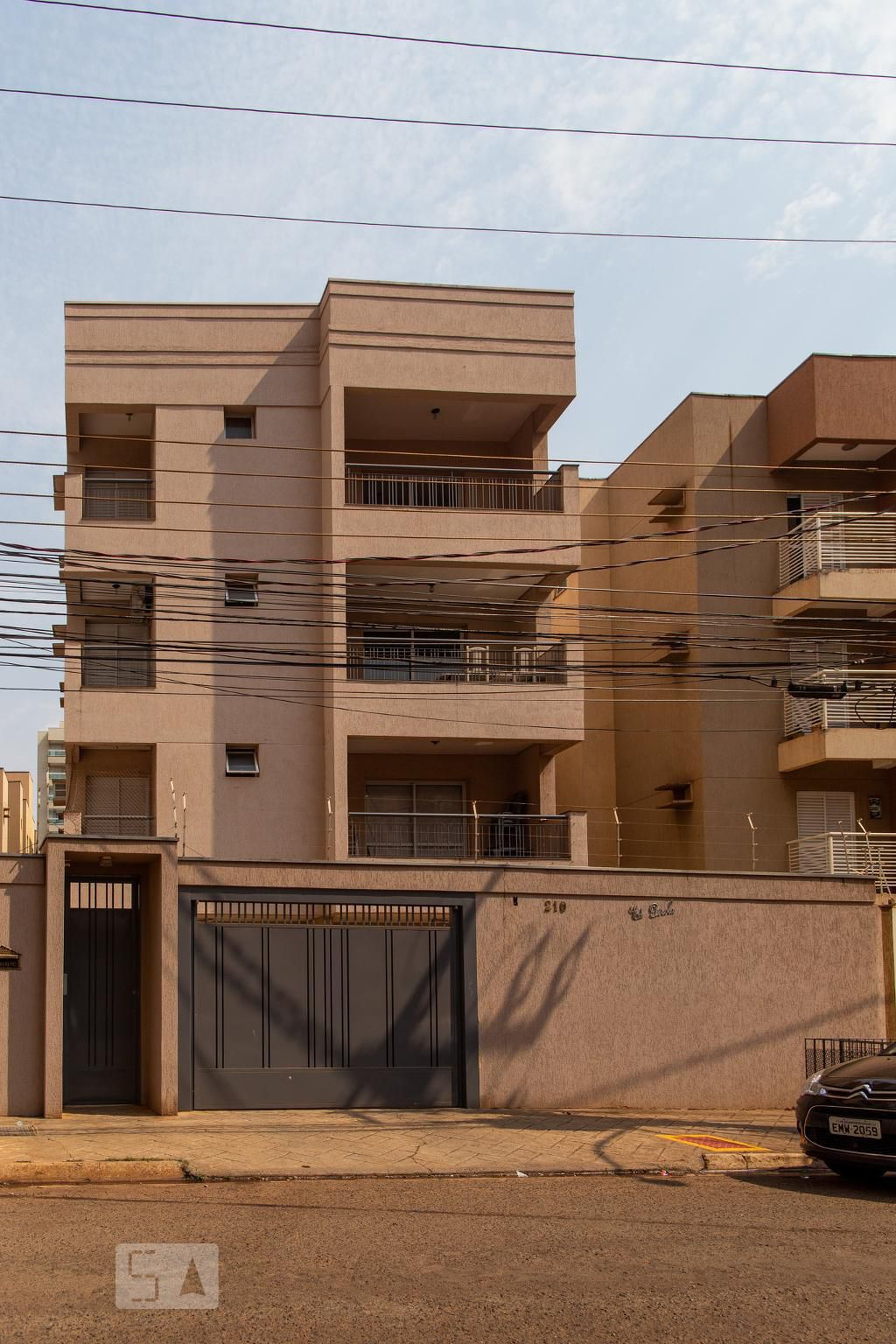 Fachada Condomínio em Rua Horácio Pessini, 210