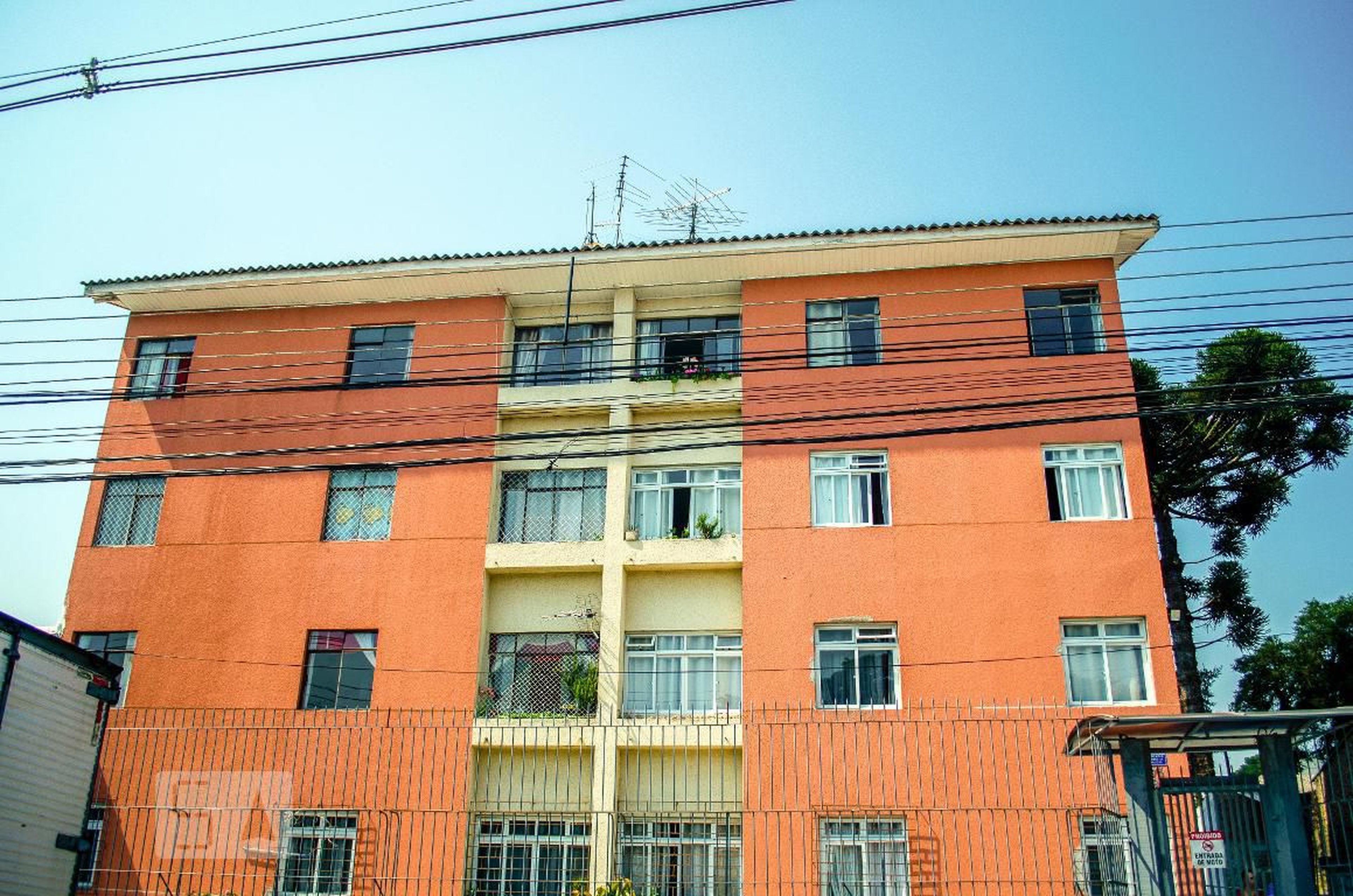 Fachada Condomínio em Rua Cidade de Campos Novos, 193