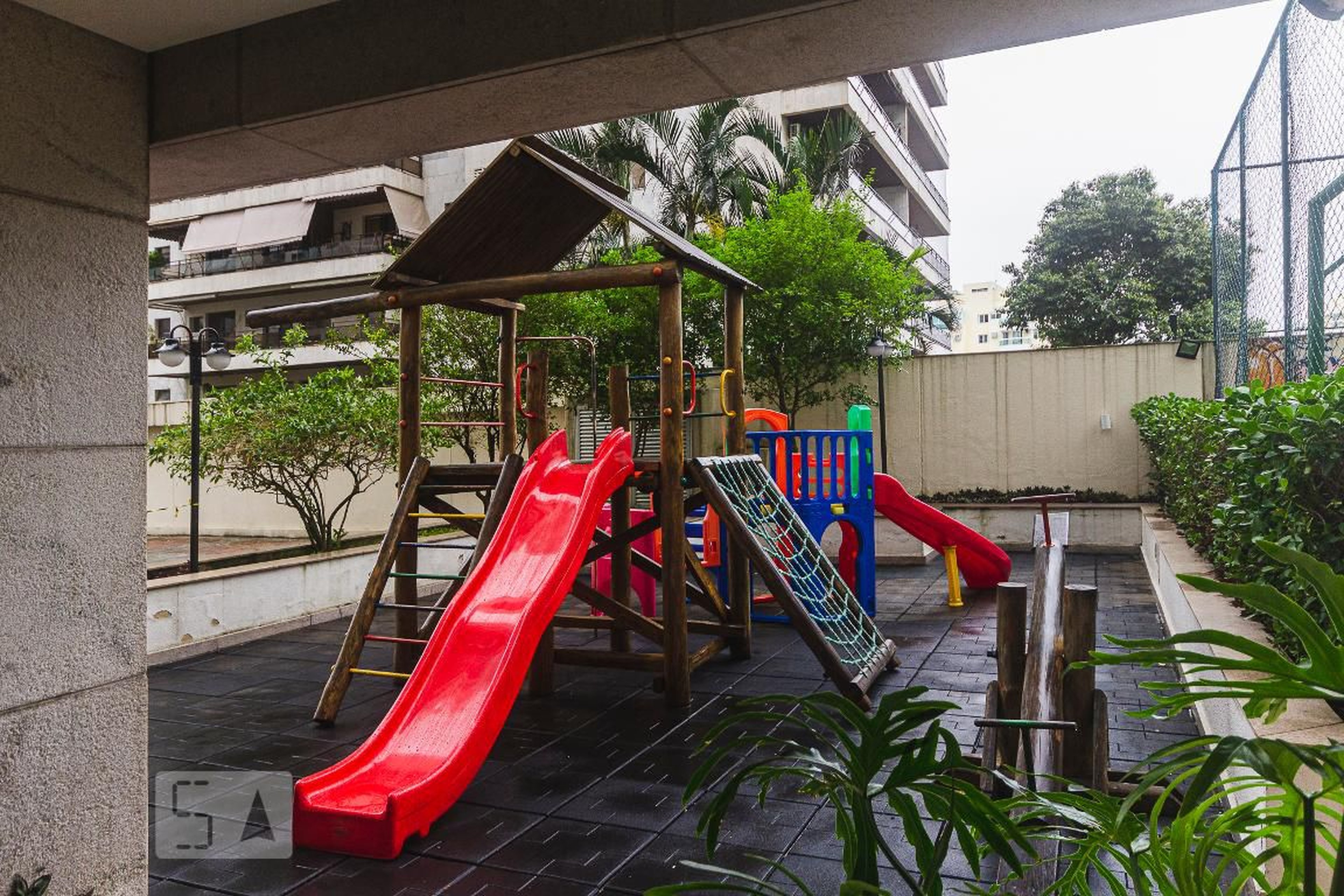 Playground - Barra One