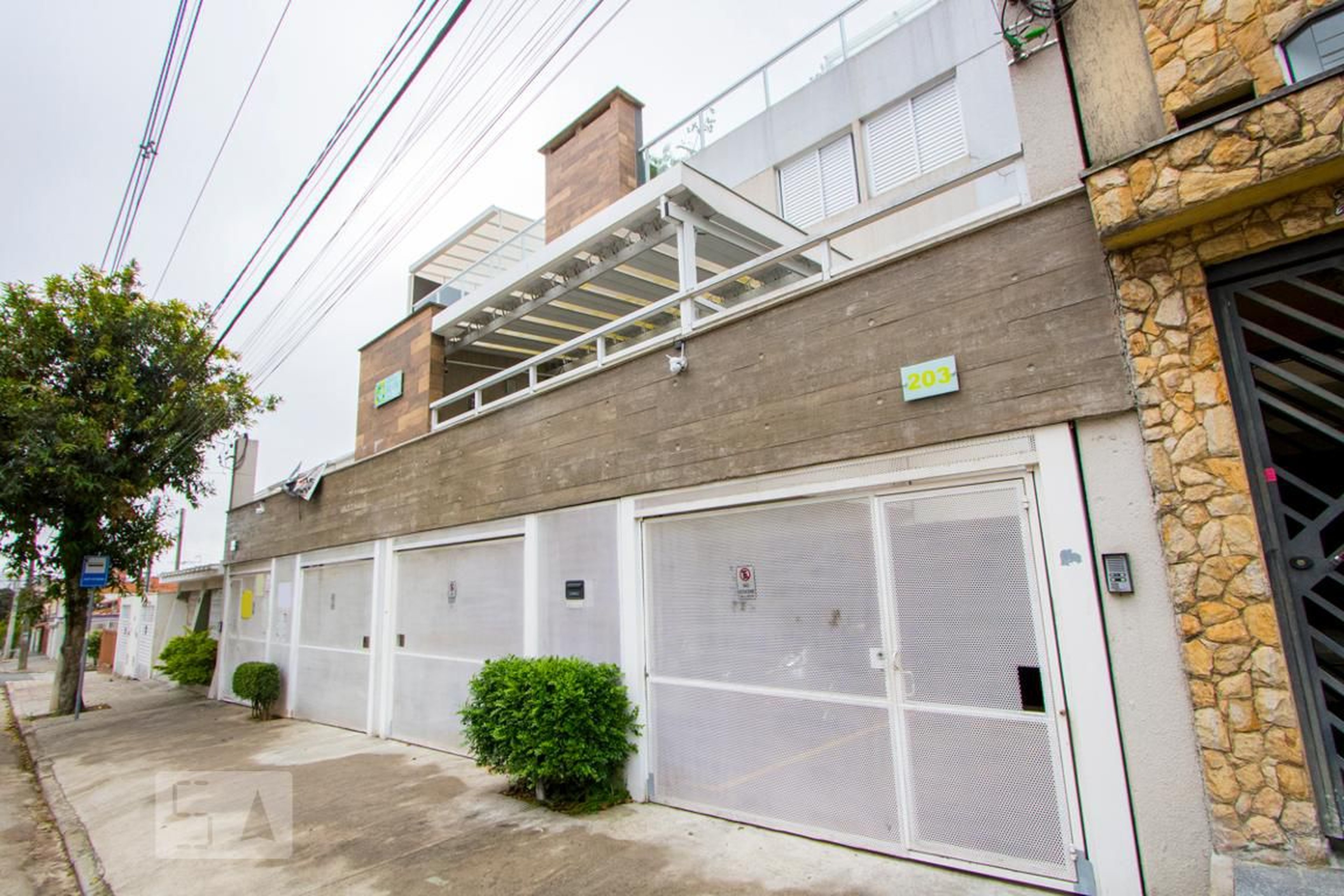 Fachada Condomínio em Rua Professor José Franco, 199