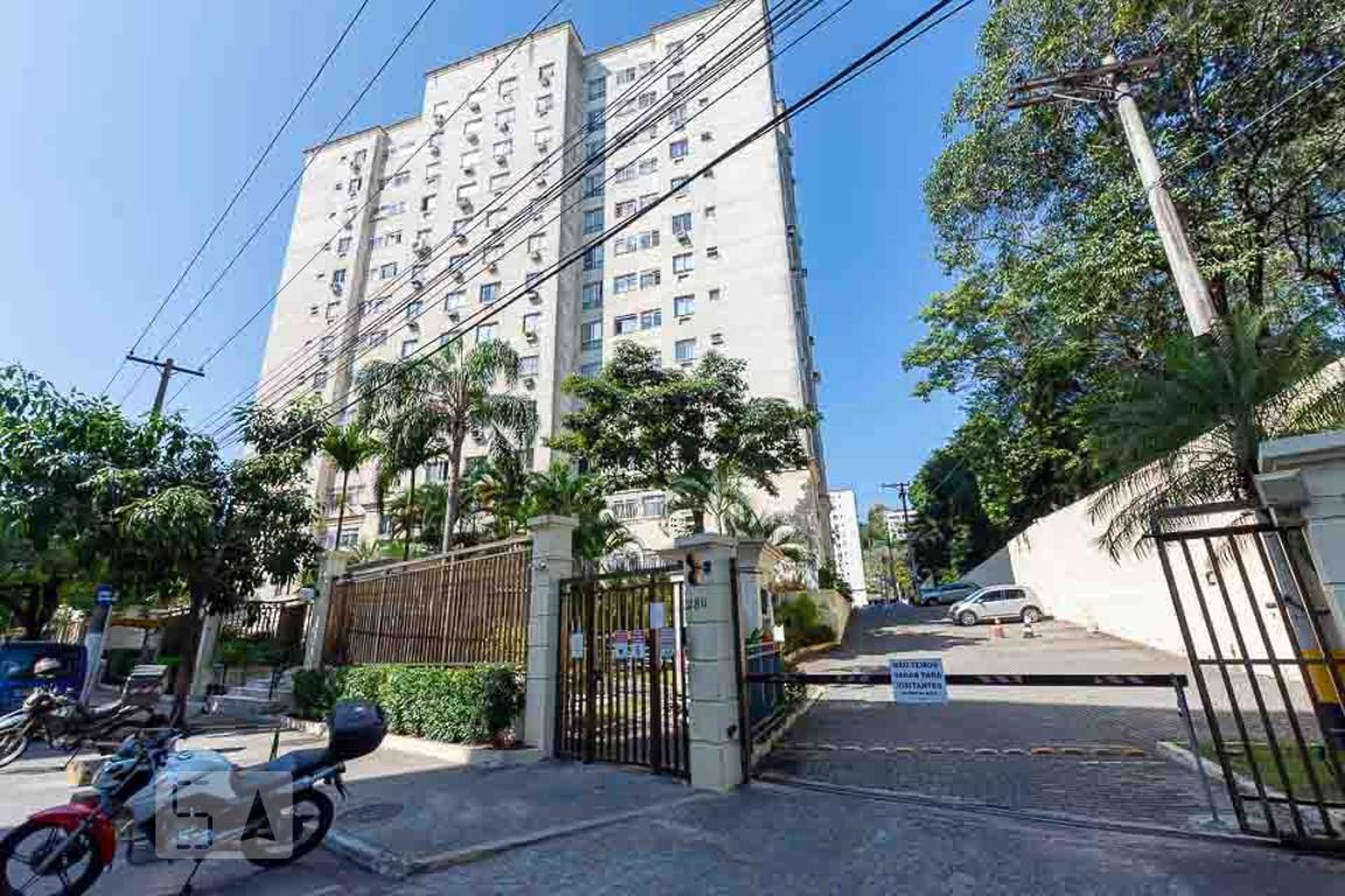Fachada Condomínio em Rua Doutor Luiz Palmier, 250