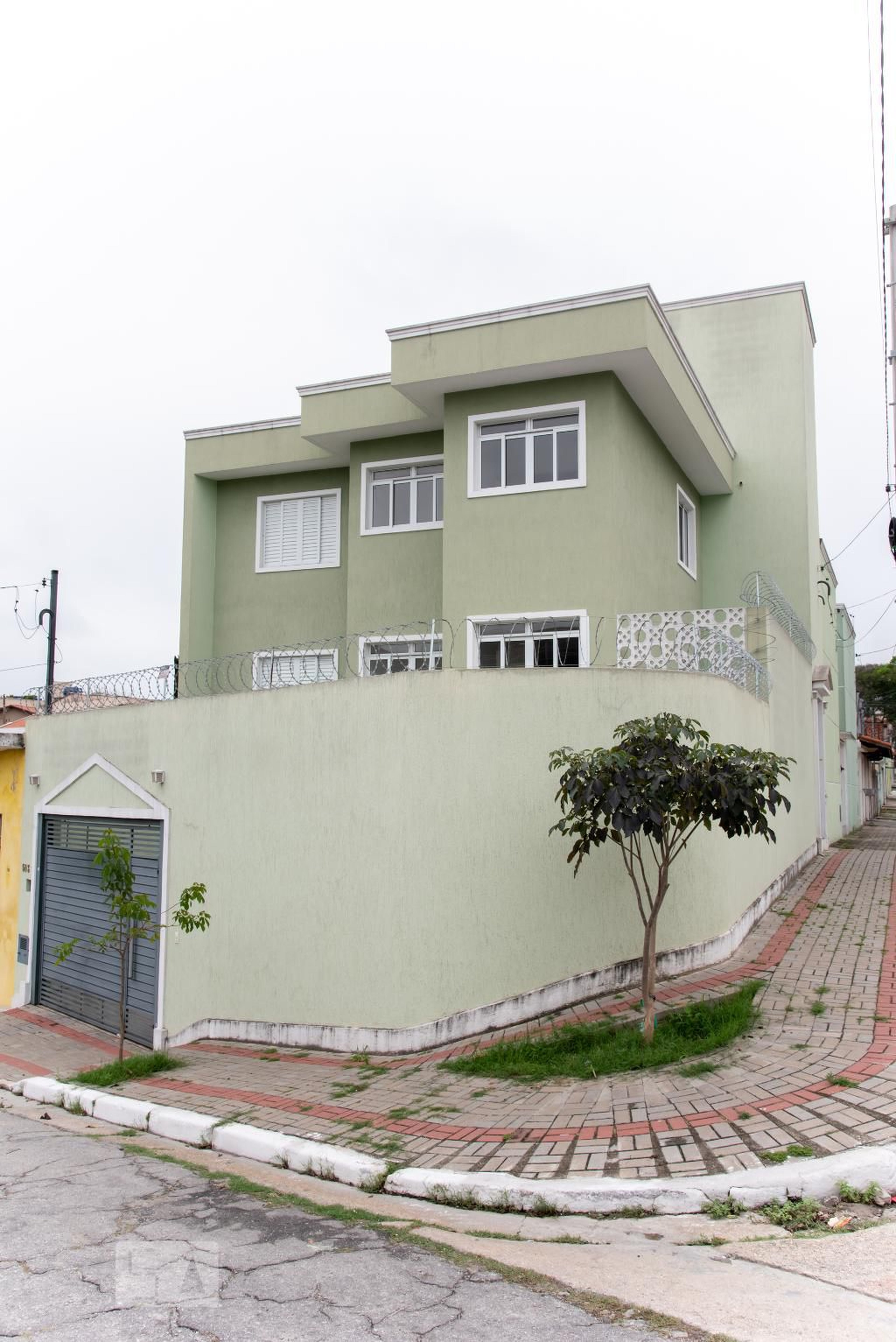 Fachada Condomínio em Rua Lagoa Formosa, 413