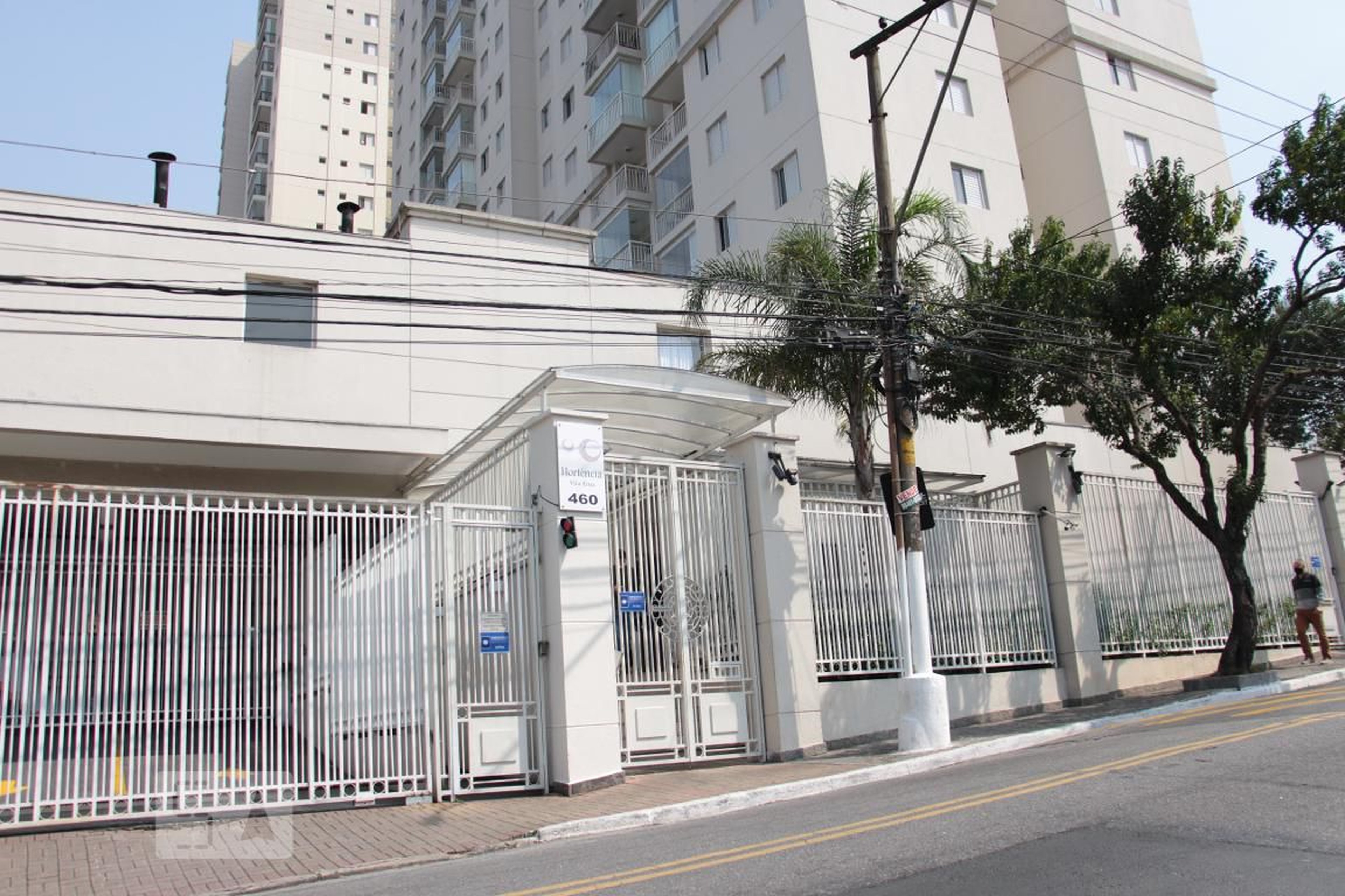 Fachada do Condomínio Condomínio Fiore Hortência